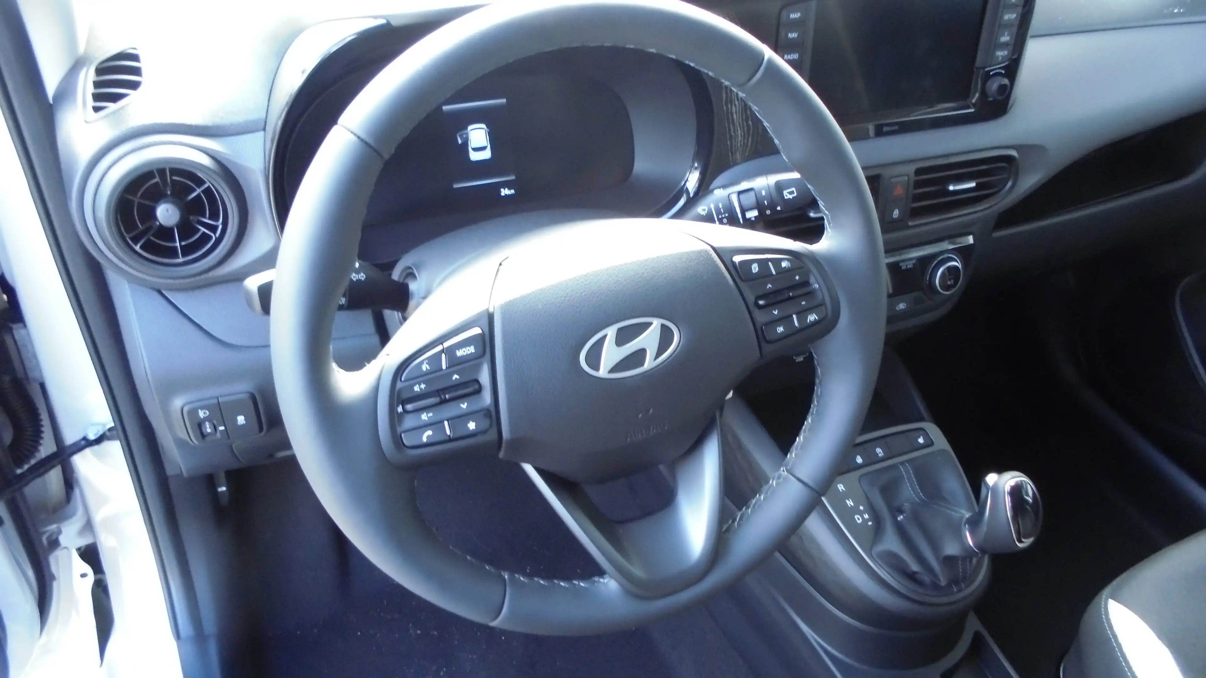 Hyundai i10 i10 1.2 AMT Go Plus — photo 8