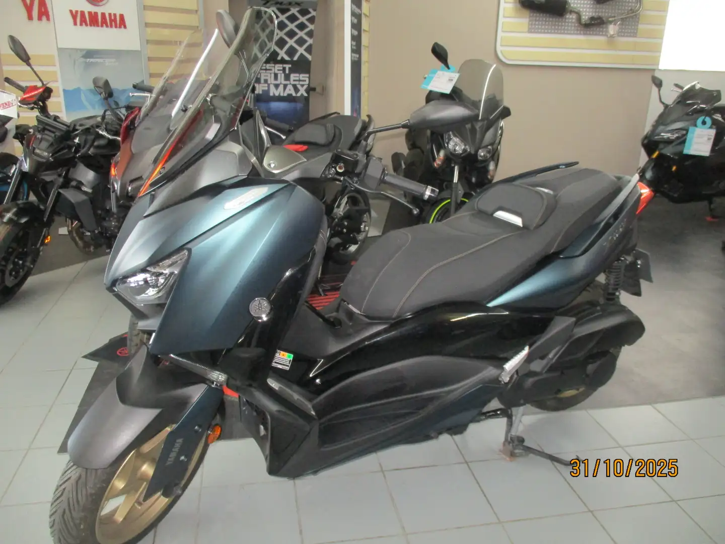 Yamaha X-Max 125 - 1