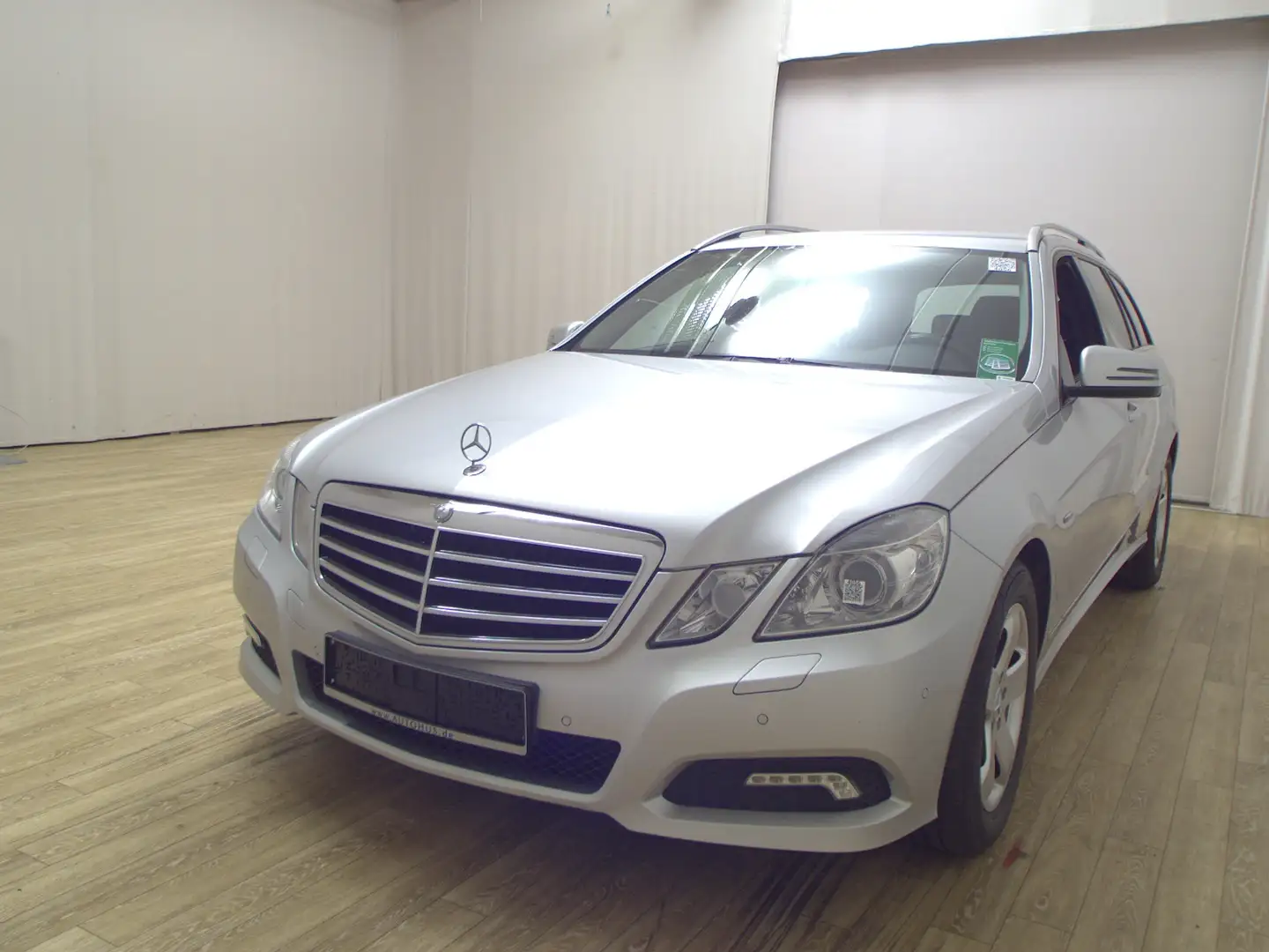 Mercedes-Benz E 250 T CDI Avantgarde Leder Navi Xenon Silber - 2