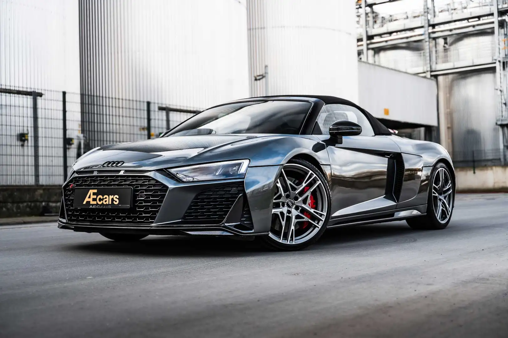 Audi R8 R8 SPYDER / 5.2i V10 / BELGIAN / CARBON PACK / CCB Gris - 1
