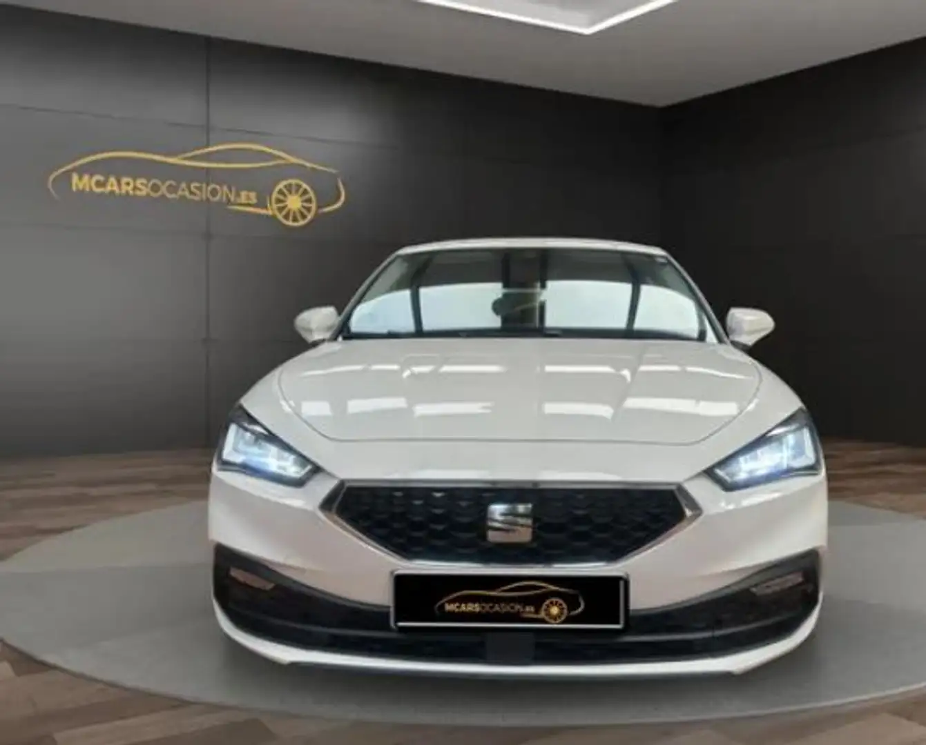 SEAT Leon 2.0TDI S&S Style Launch Pack con Navegador 115 - 1