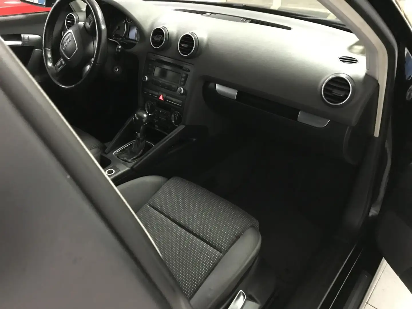 Audi A3 Sportback 2.0TDI Limited Ed. S-T DPF Negro - 2