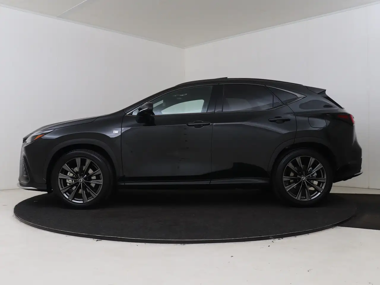 Lexus NX 2026