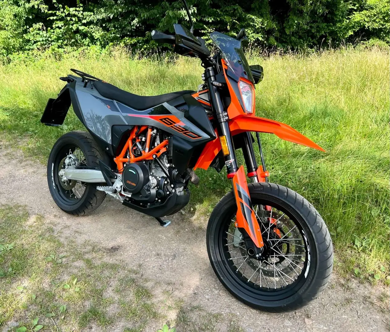KTM 690 SMC R Grau - 1