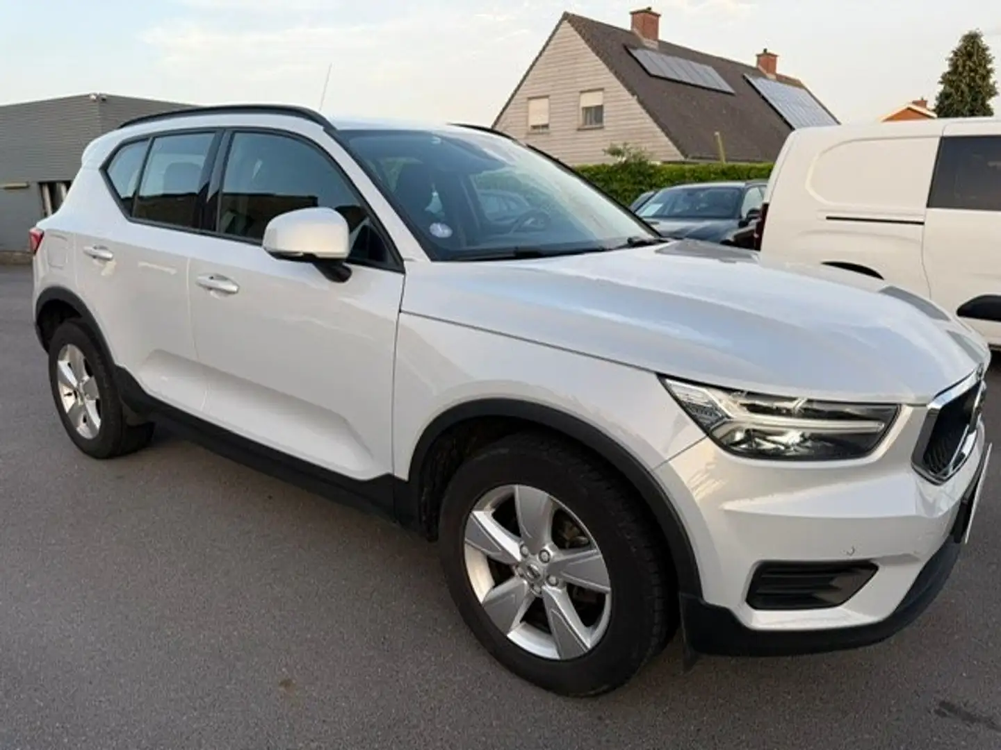 Volvo XC40 1.5 T2 BENZINE Wit - 2