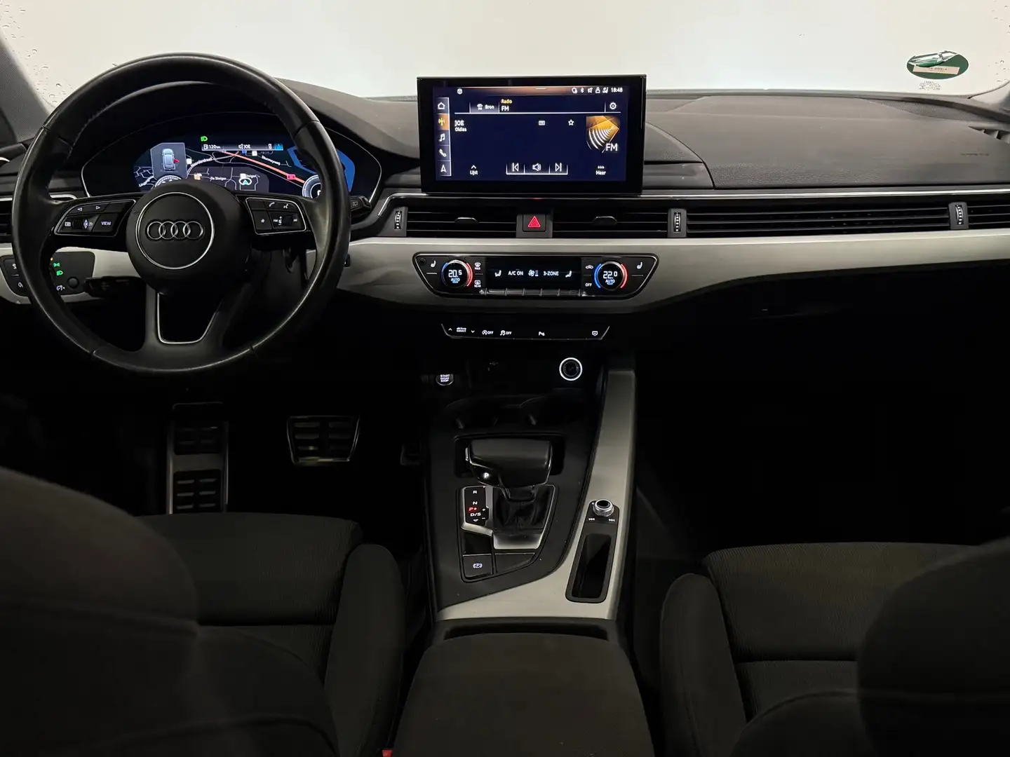 Audi A4 Avant 40 TFSI S-line 190 PK ACC Camera Matrix Virt Gris - 2