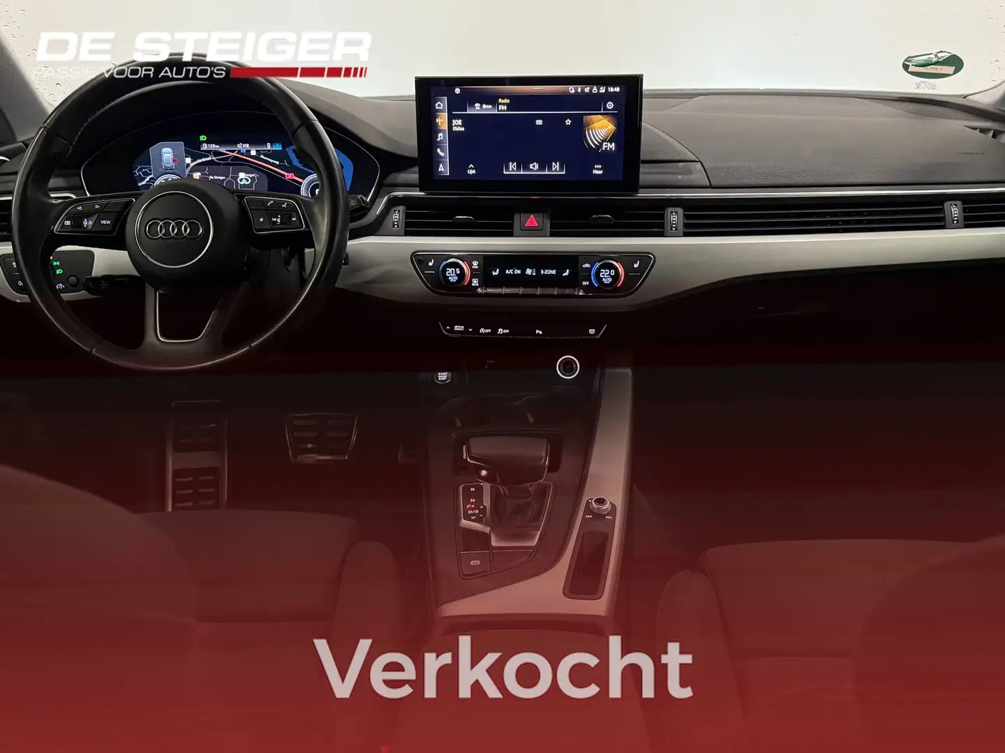 Audi A4 Avant 40 TFSI S-line 190 PK ACC Camera Matrix Virt Grijs - 2