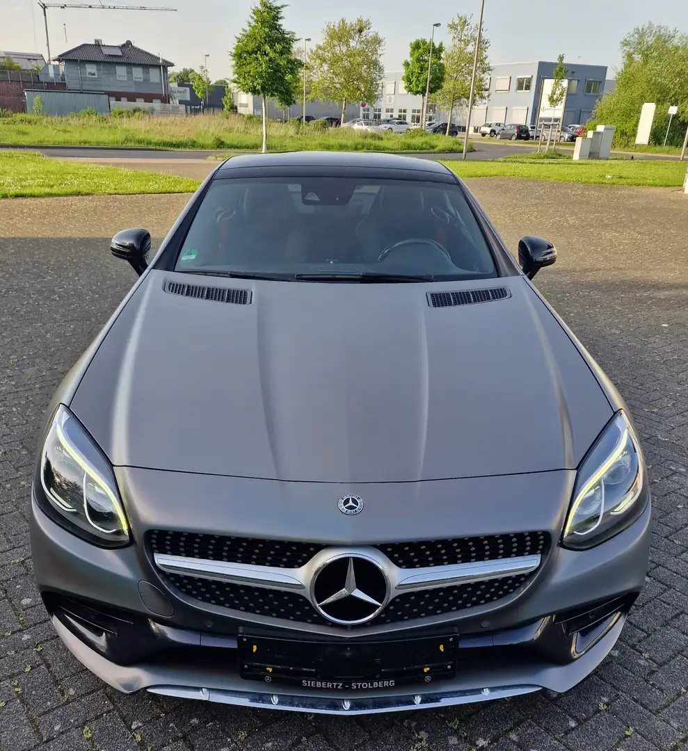 Mercedes-Benz SLC 180 SLC 180 9G-TRONIC RedArt Edition Grau - 2