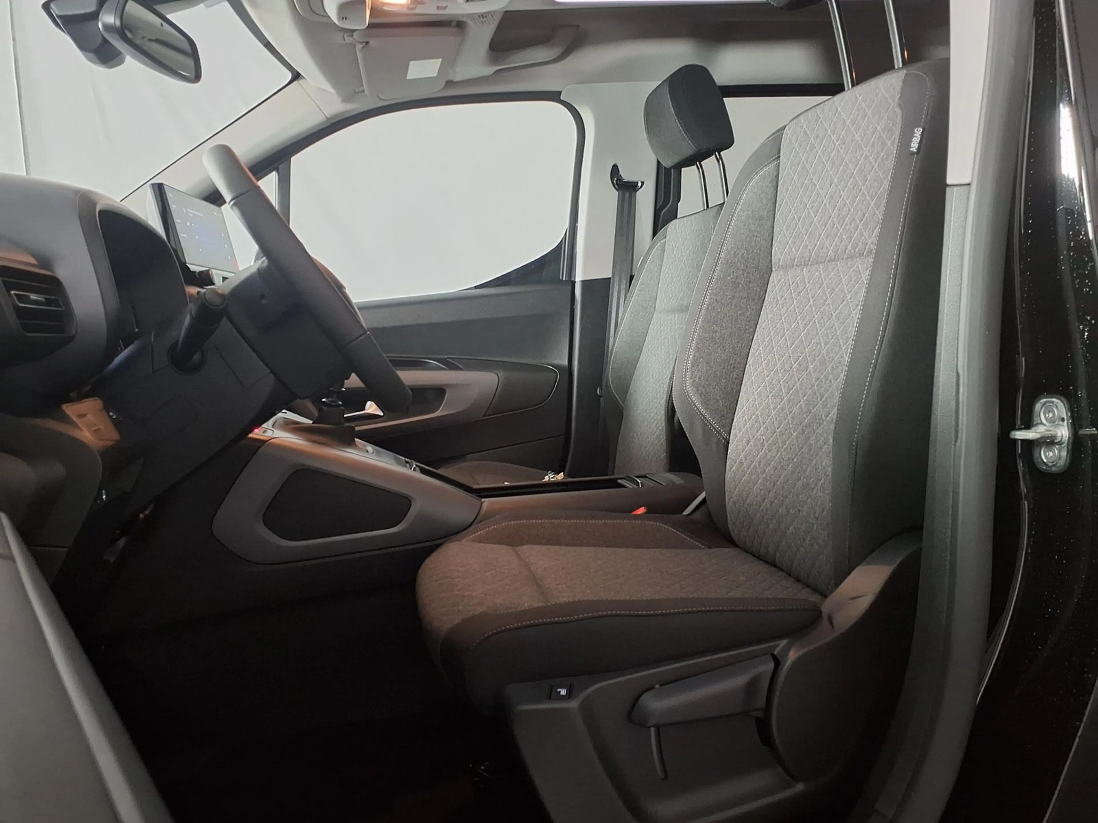 Opel Combo Life GS AHK|RFK|PANO|Matrix|Navi|Carpla... — photo 9