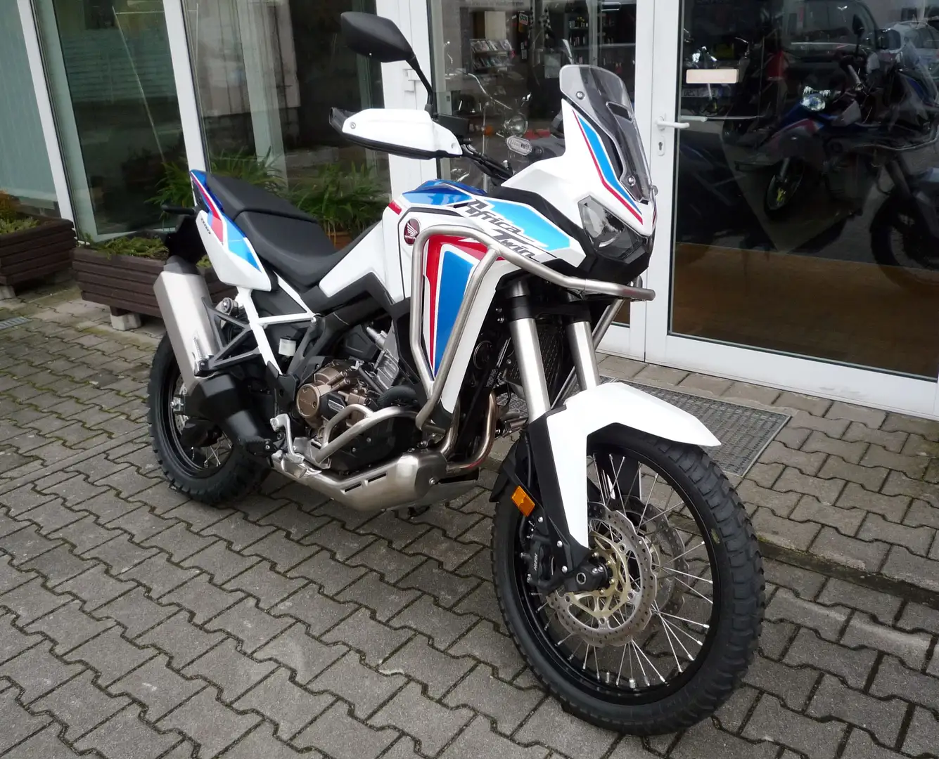 Honda CRF 1100 , Africa Twin , SD08 ,  DCT , 1. Hand Bílá - 1
