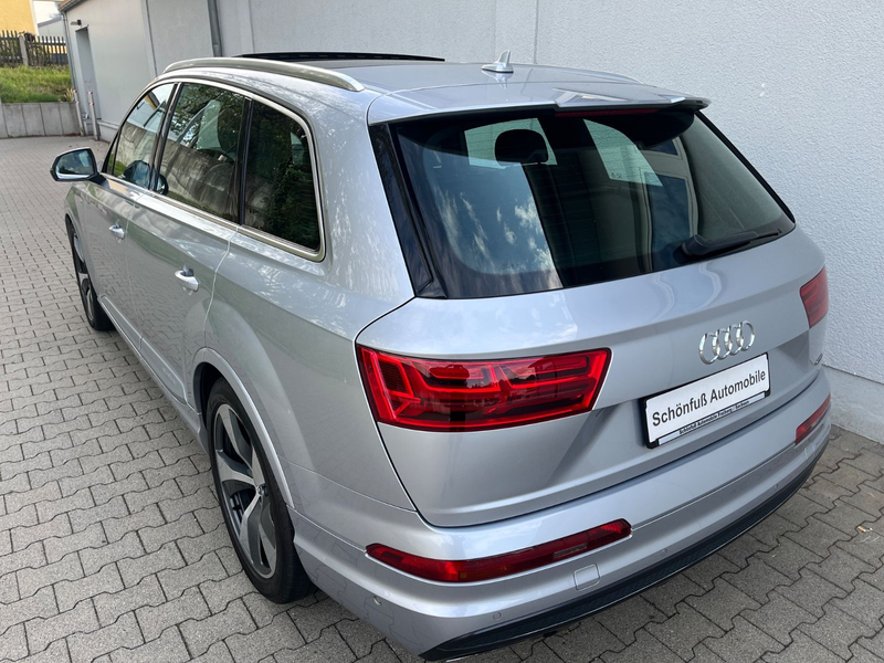 Audi Q7 3.0 TDI quattro S line Sport / Plus — photo 5