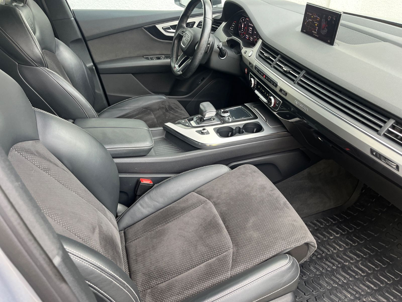 Audi Q7 3.0 TDI quattro S line Sport / Plus — photo 16