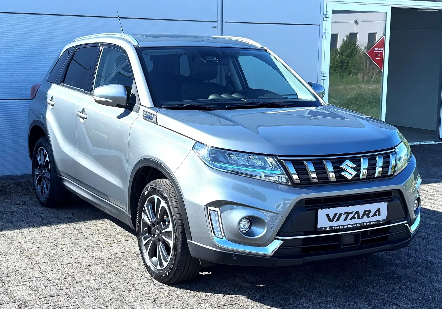 Suzuki Vitara 1.5 GLX (Comfort+) AGS Hybrid NAVI KAMERA PANODACH Сірий - 1