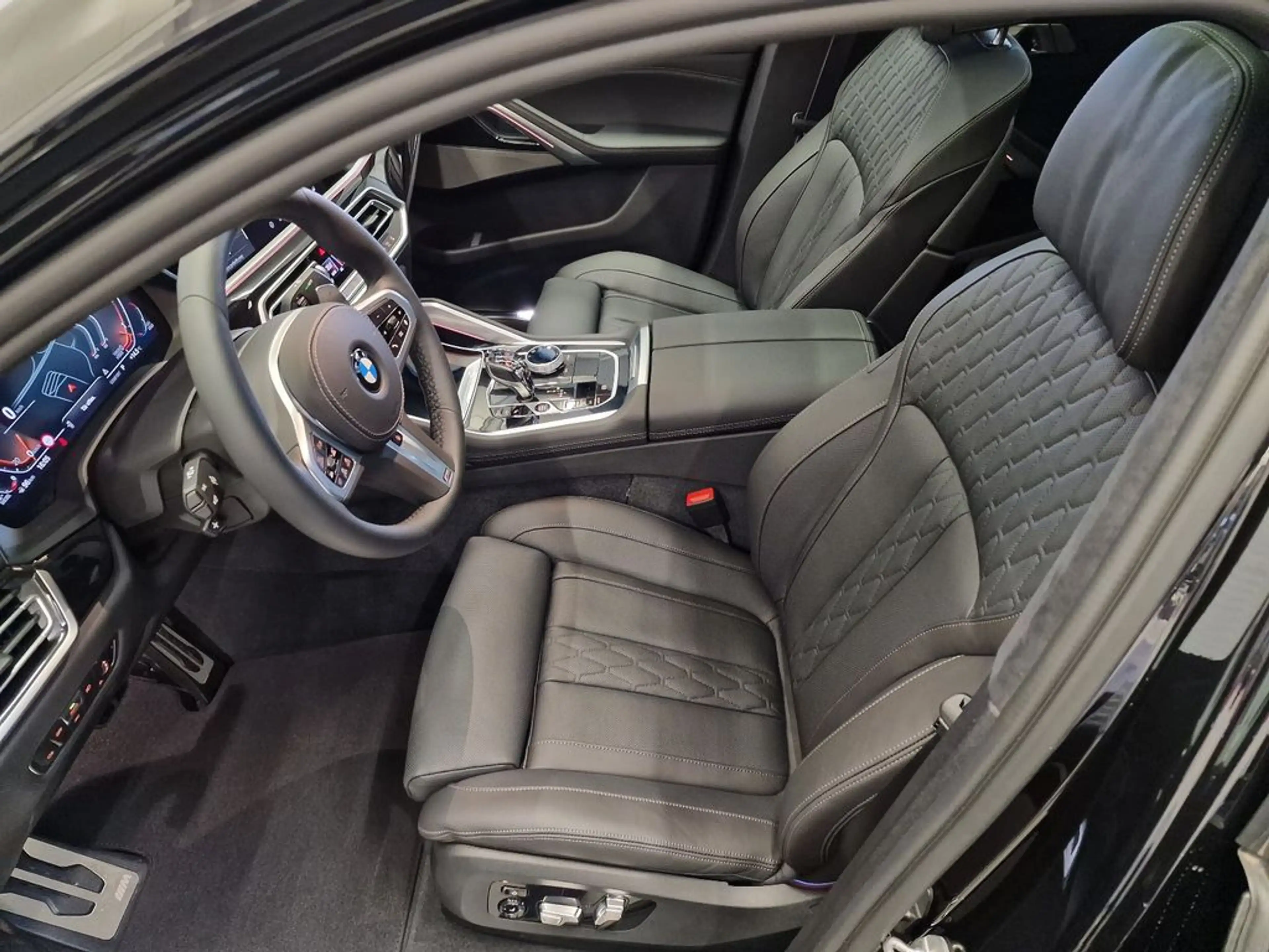 BMW X6 xDrive 30 d M Sport — photo 10