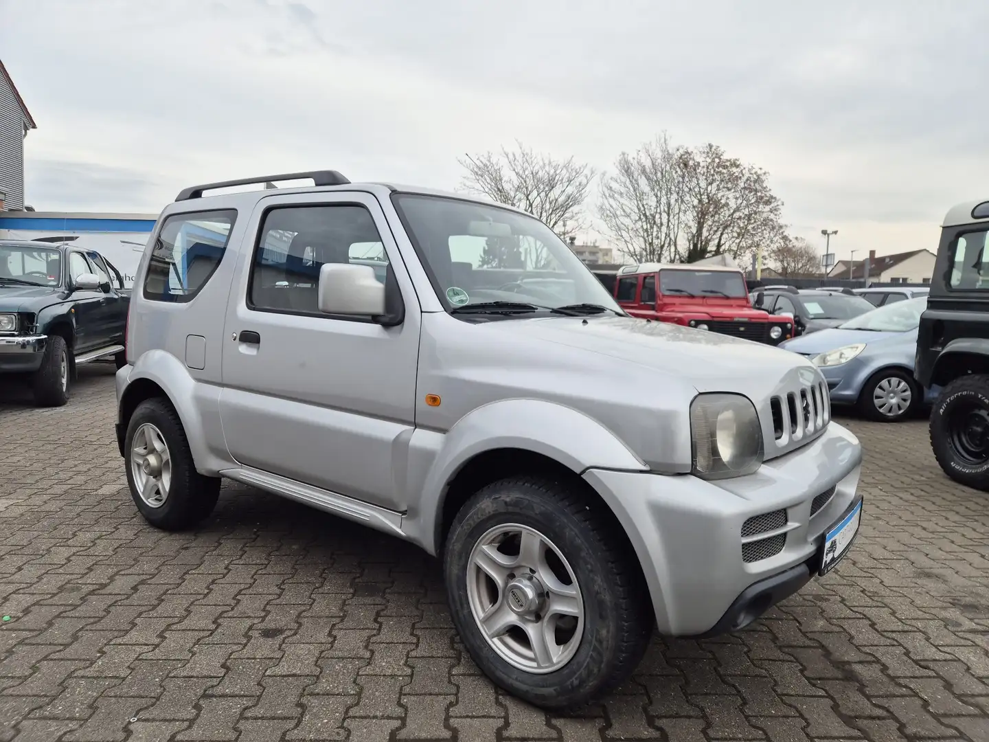 Suzuki Jimny Comfort **nur 79 Tkm/Top Zustand** Argintiu - 1