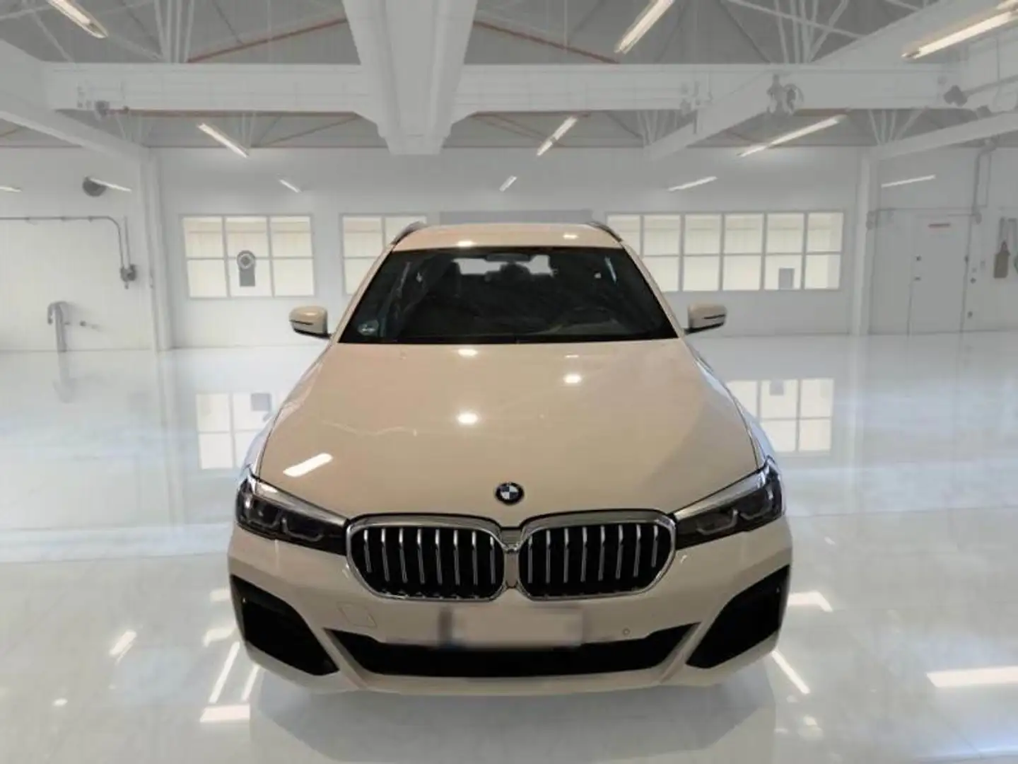 BMW 530 530e xDrive MSport Auto Touring - 2