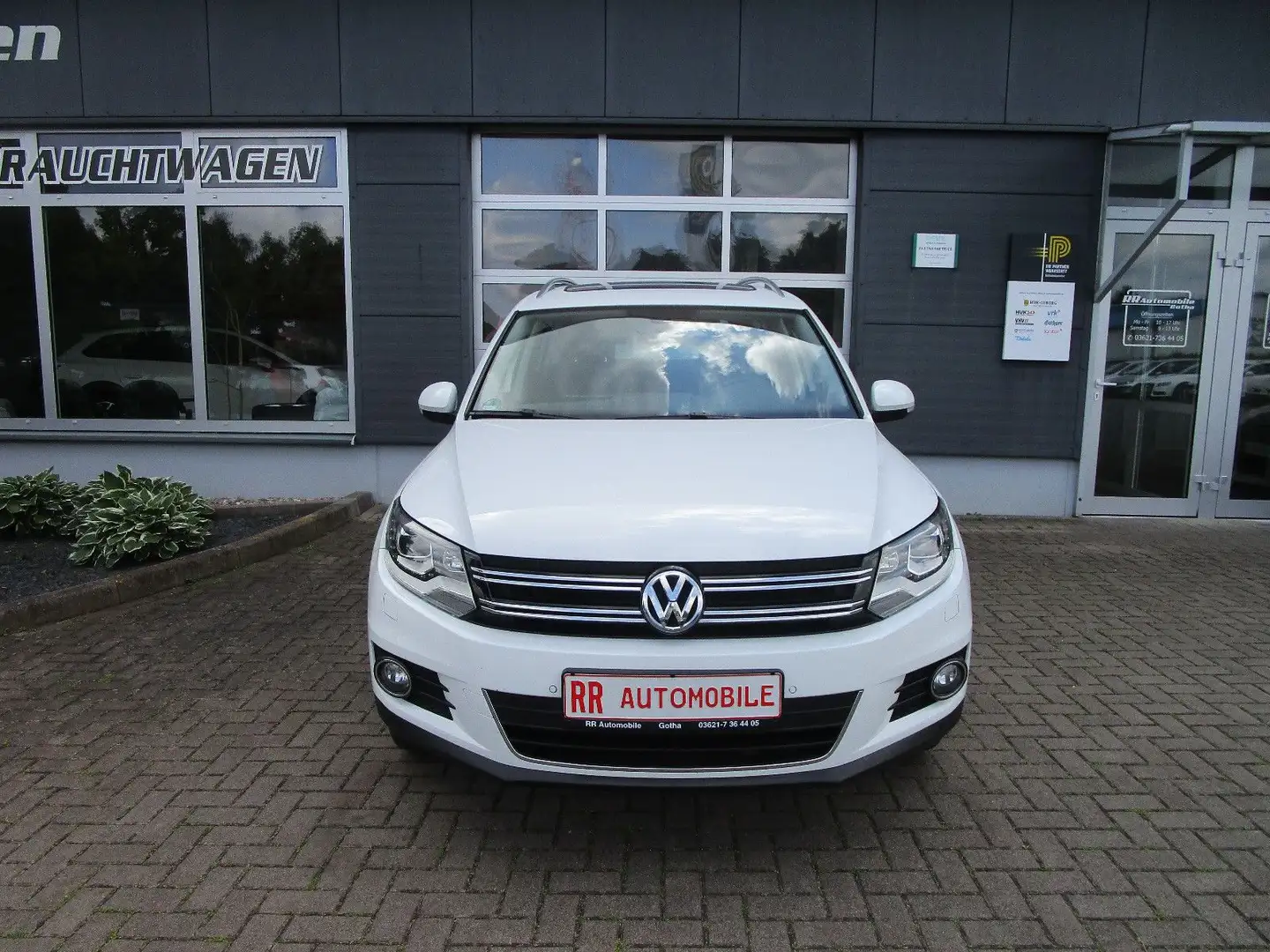 Volkswagen Tiguan Cup Sport & Style BMT 4Motion Weiß - 2