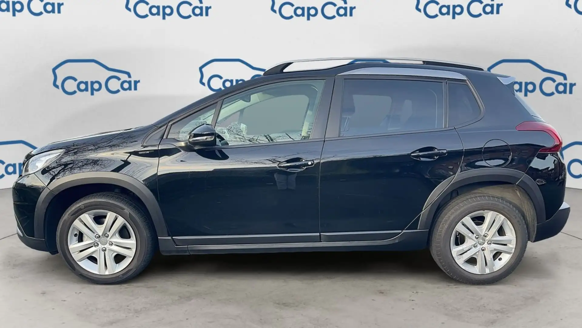 Peugeot 2008 1.2 PureTech 110 Signature Noir - 2