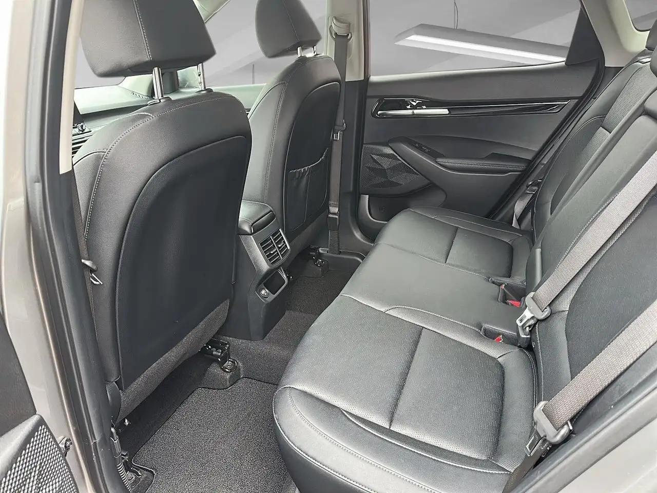 Kia Seltos снимка Kia Seltos