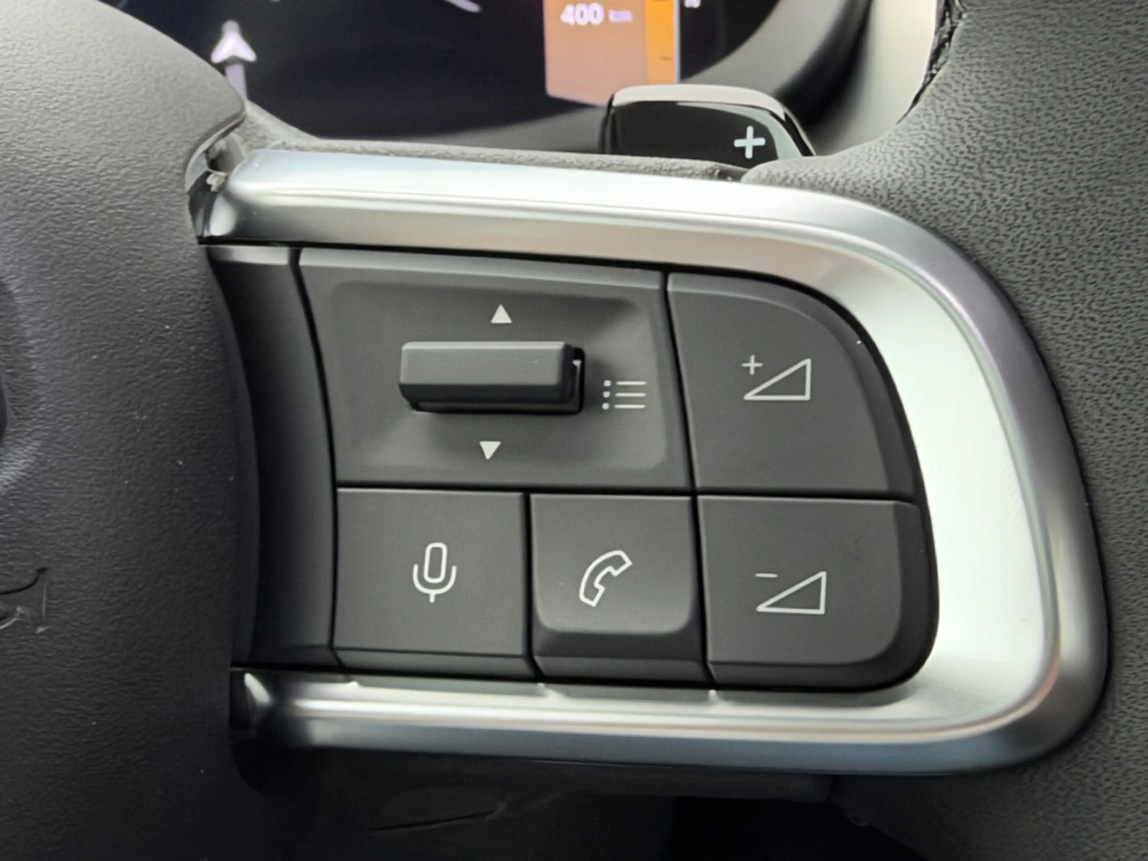Jeep Avenger Jeep Avenger 1.2 e-Hybrid Summit | Facelift | Pano — photo 10