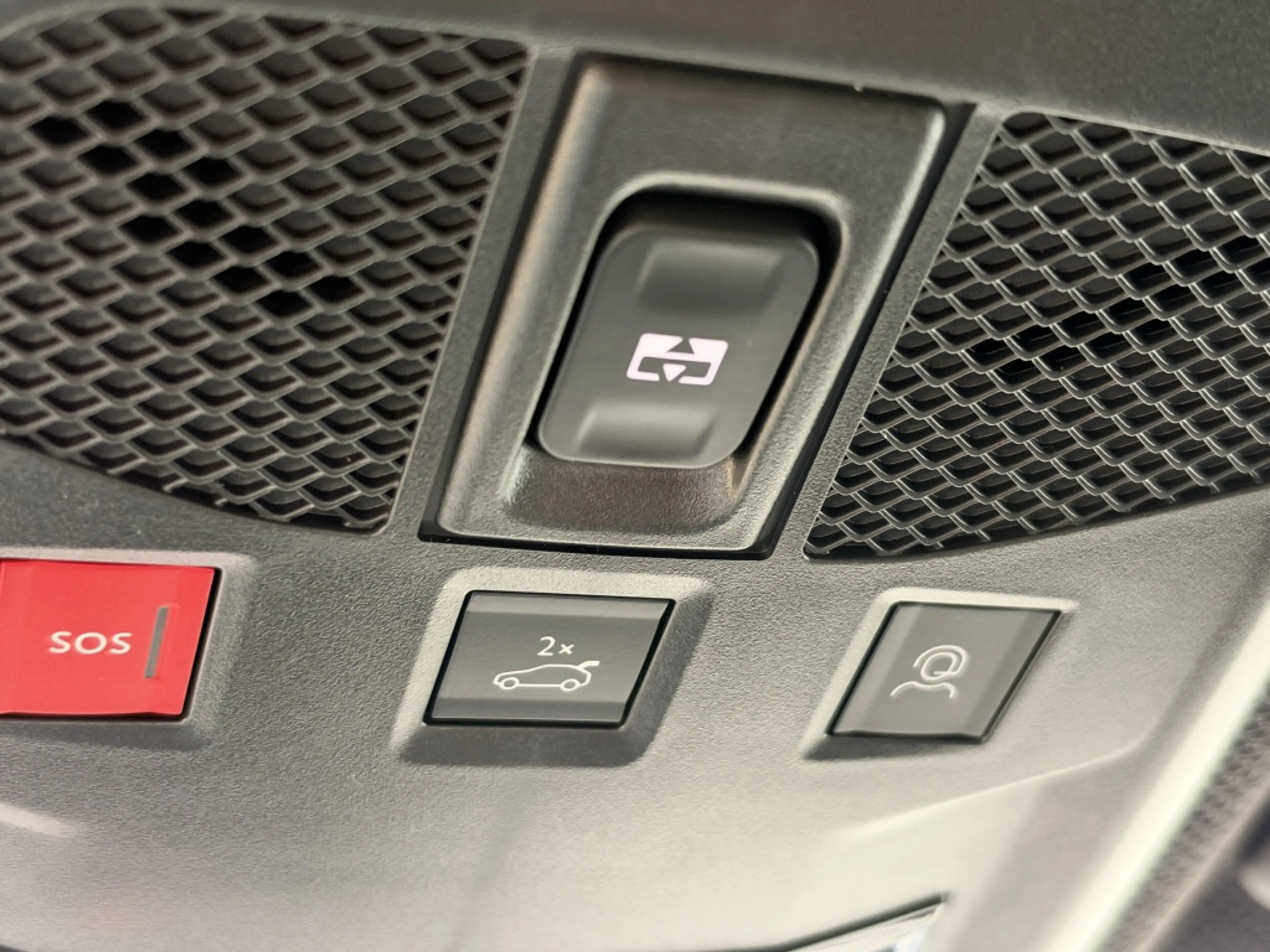 Jeep Avenger Jeep Avenger 1.2 e-Hybrid Summit | Facelift | Pano — photo 12