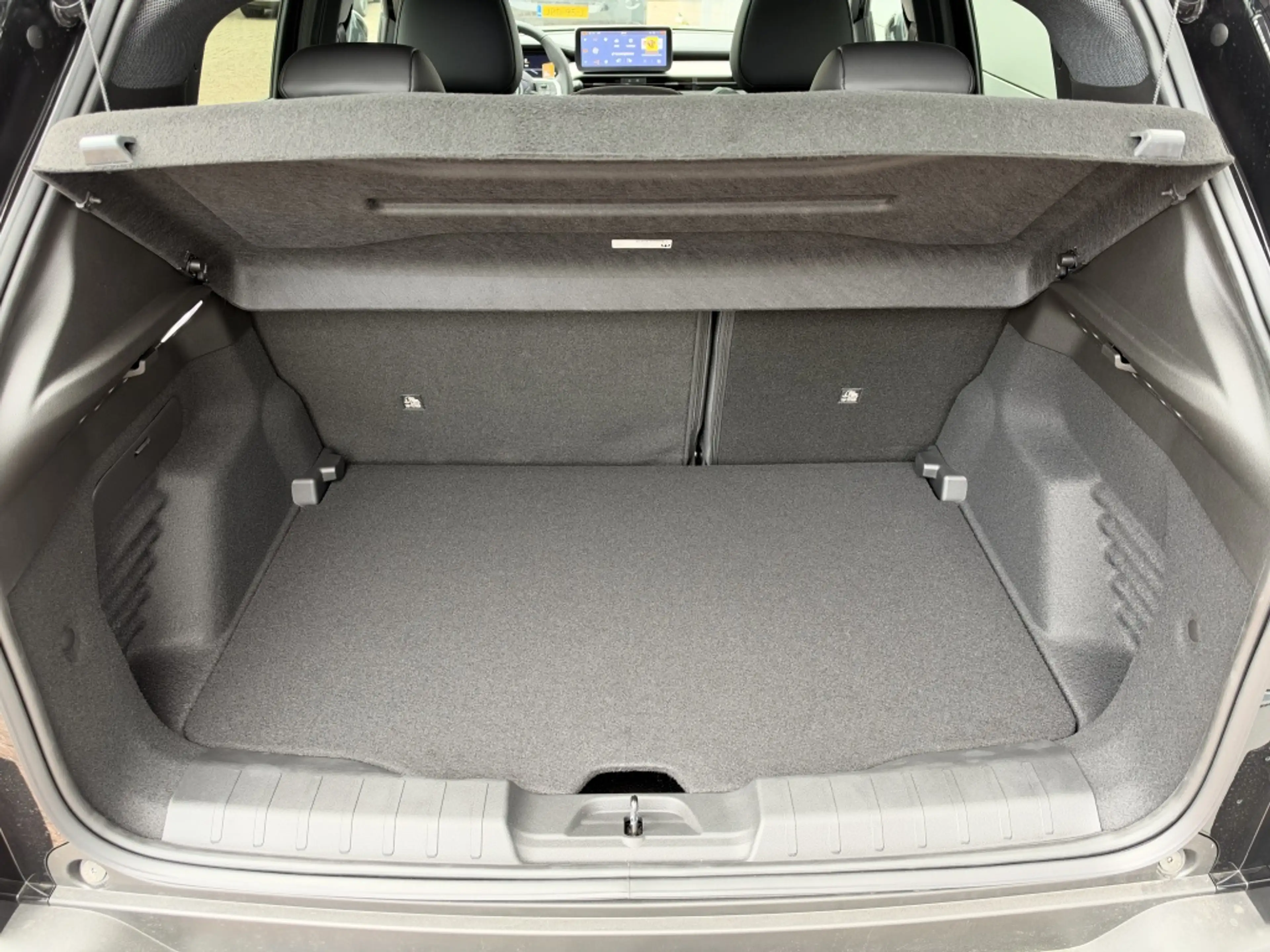 Jeep Avenger Jeep Avenger 1.2 e-Hybrid Summit | Facelift | Pano — photo 13