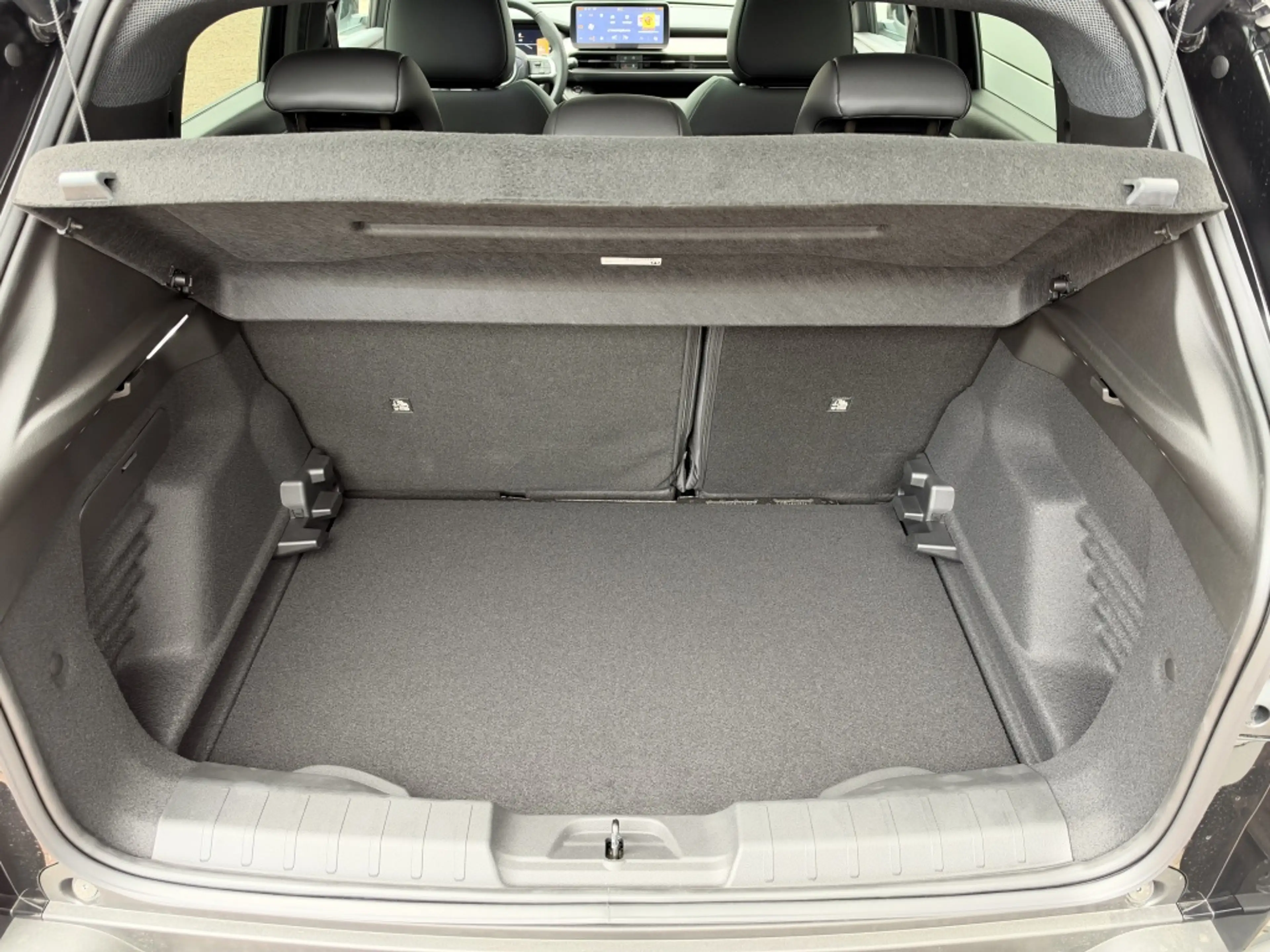 Jeep Avenger Jeep Avenger 1.2 e-Hybrid Summit | Facelift | Pano — photo 14