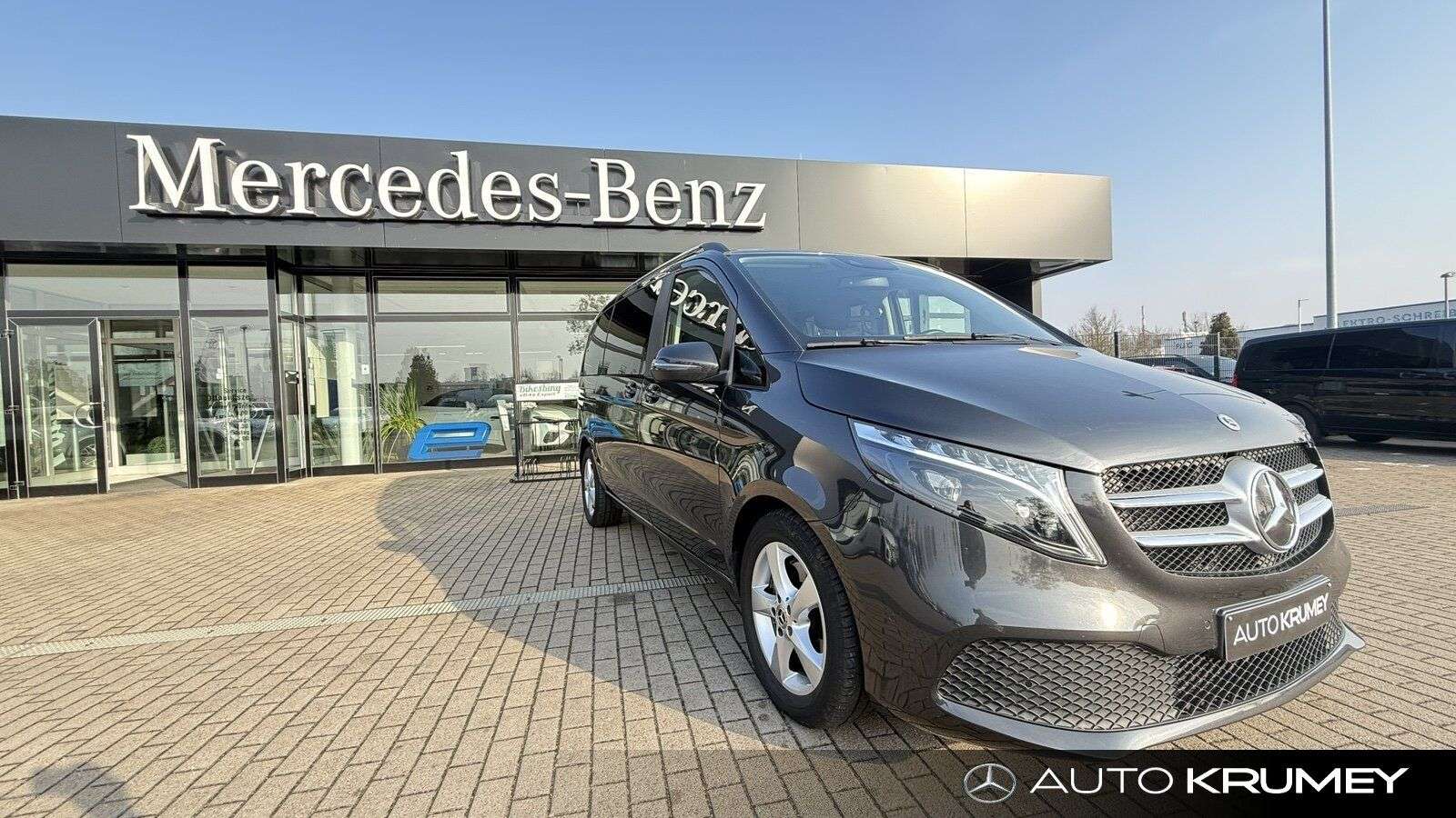 Mercedes-Benz V 220