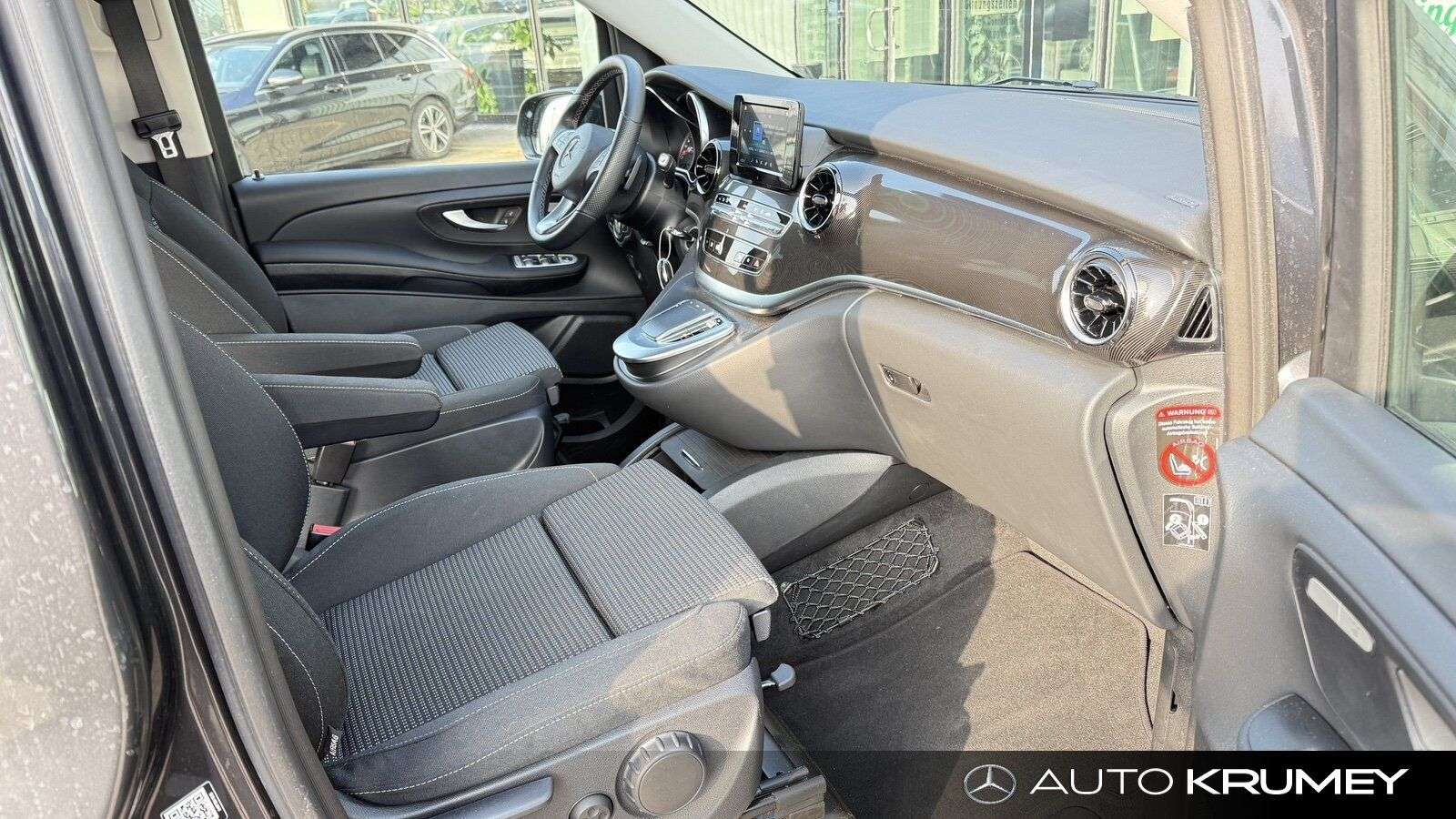Mercedes-Benz V 220