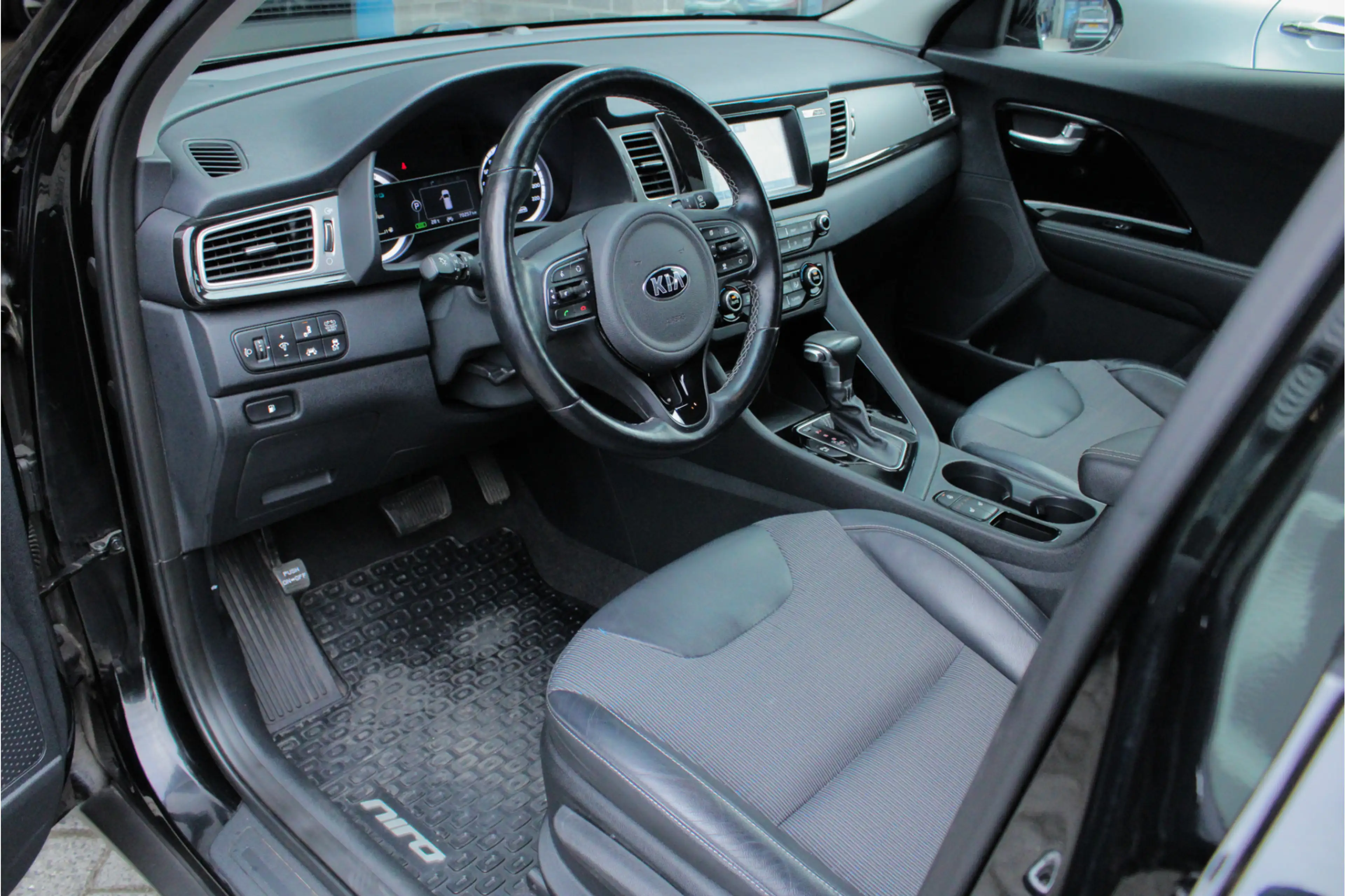 Kia Niro 1.6 GDi Hybrid DynamicLine |stoel/stuurverwarming| — photo 4