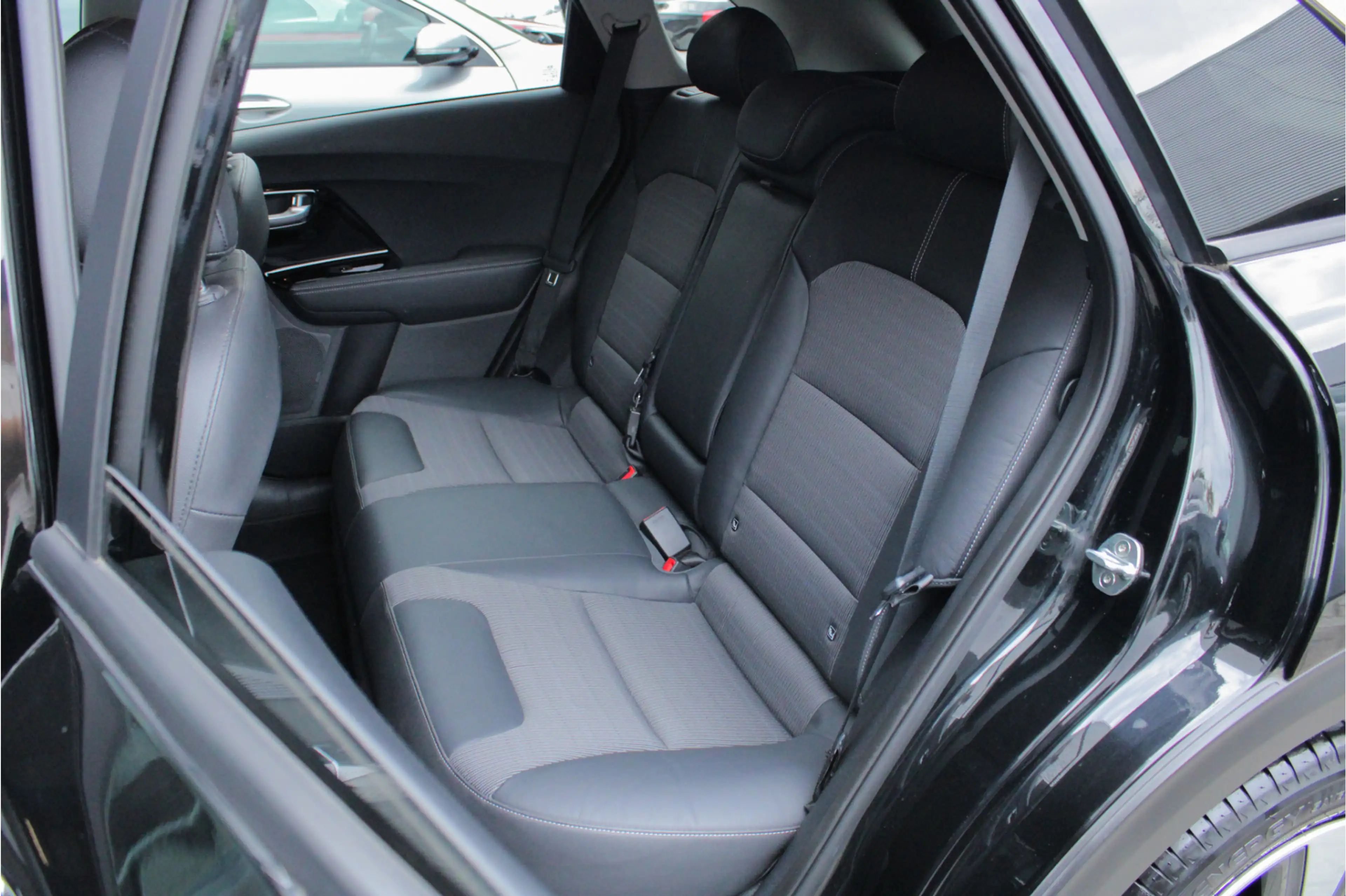 Kia Niro 1.6 GDi Hybrid DynamicLine |stoel/stuurverwarming| — photo 40
