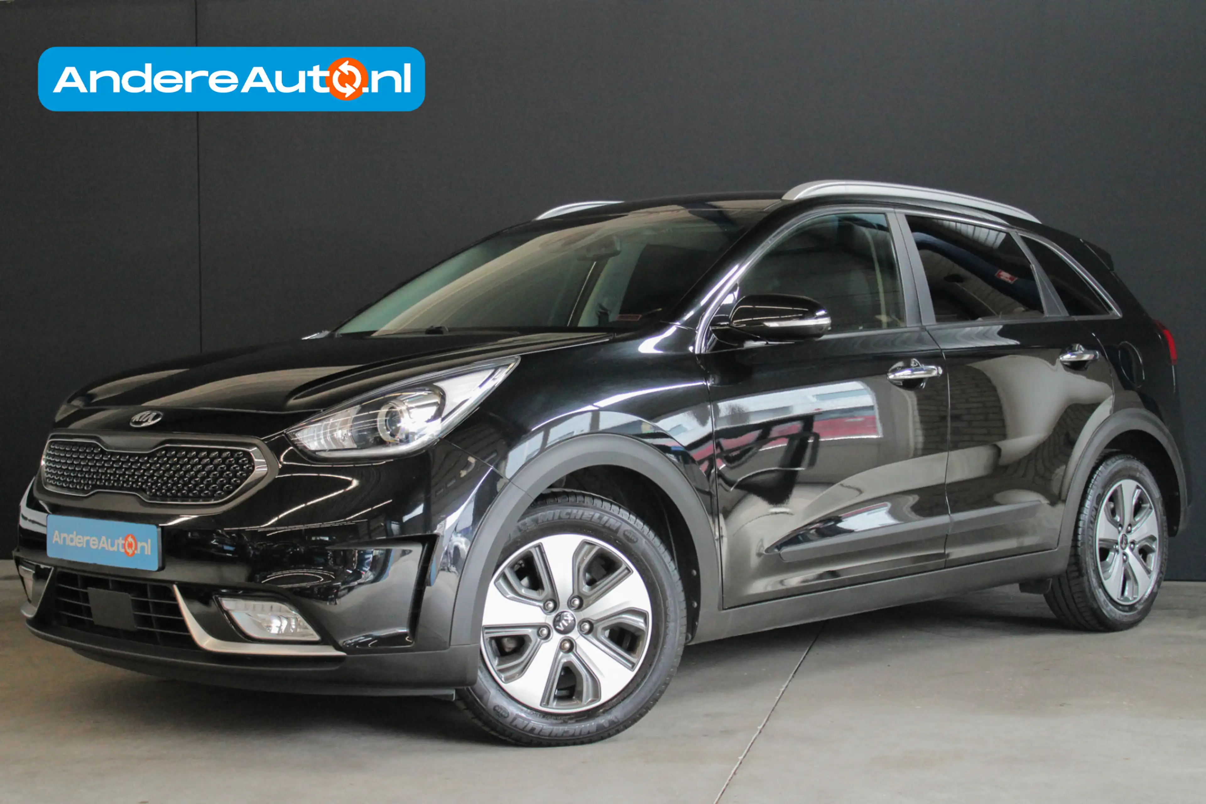 Kia Niro 1.6 GDi Hybrid DynamicLine |stoel/stuurverwarming|
