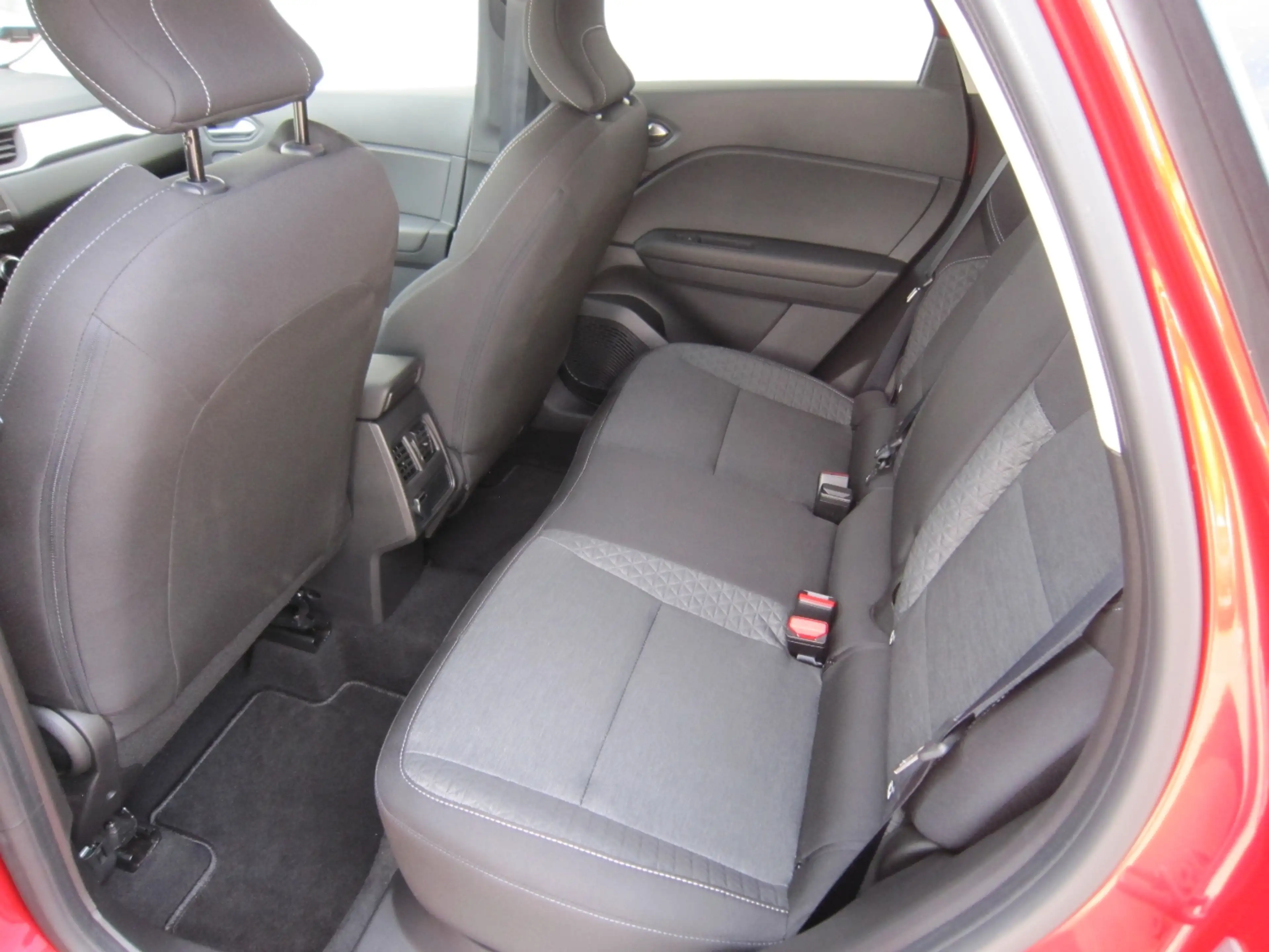Mitsubishi ASX PLUS 1.0 T-Benziner 6-Gang — photo 12