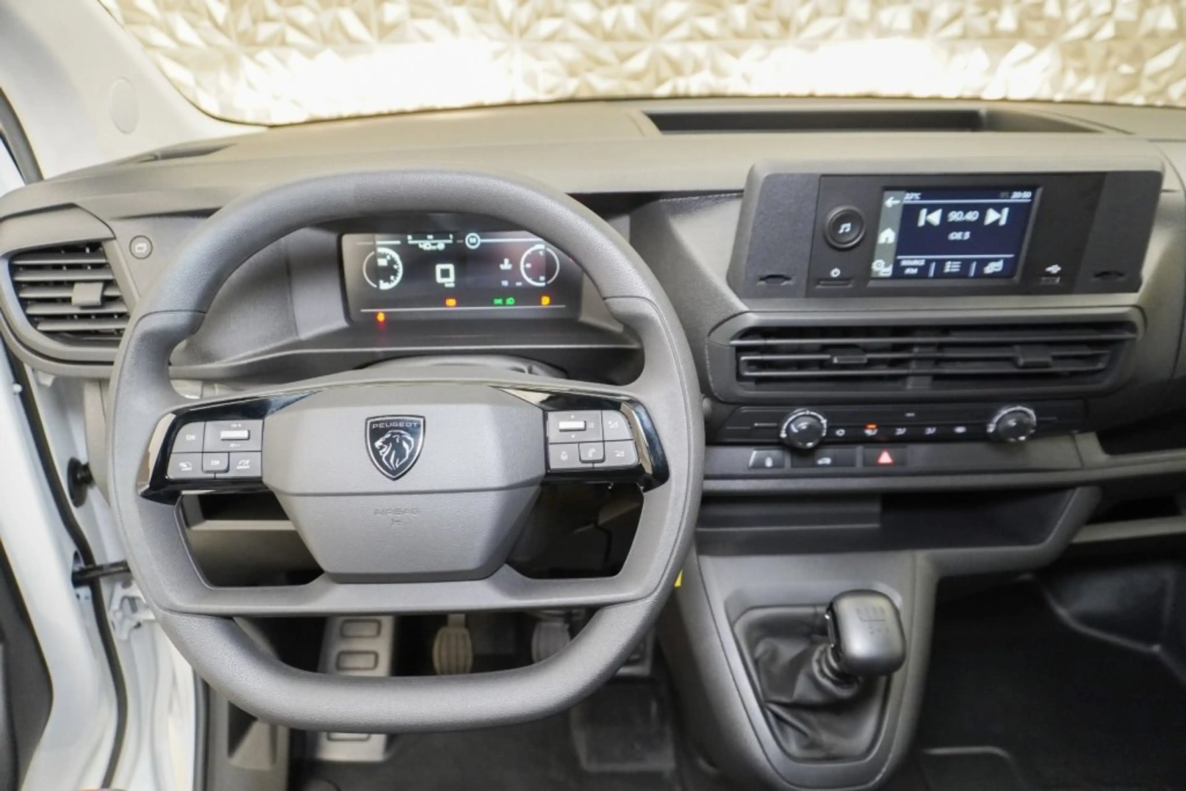 Peugeot Expert L3 BlueHDi 120 S&S 6-Gang — photo 12