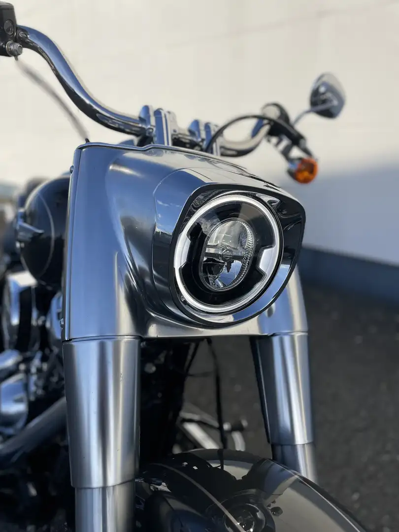 Harley-Davidson Fat Boy 114 Gris - 1