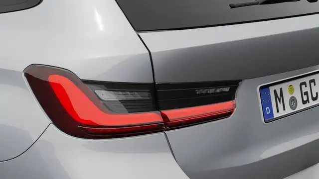BMW 3 Series view 8
