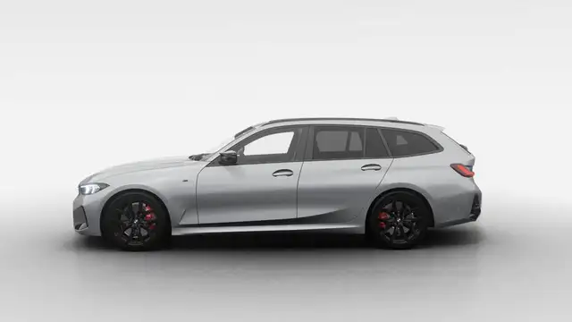 BMW 3 Series view 4