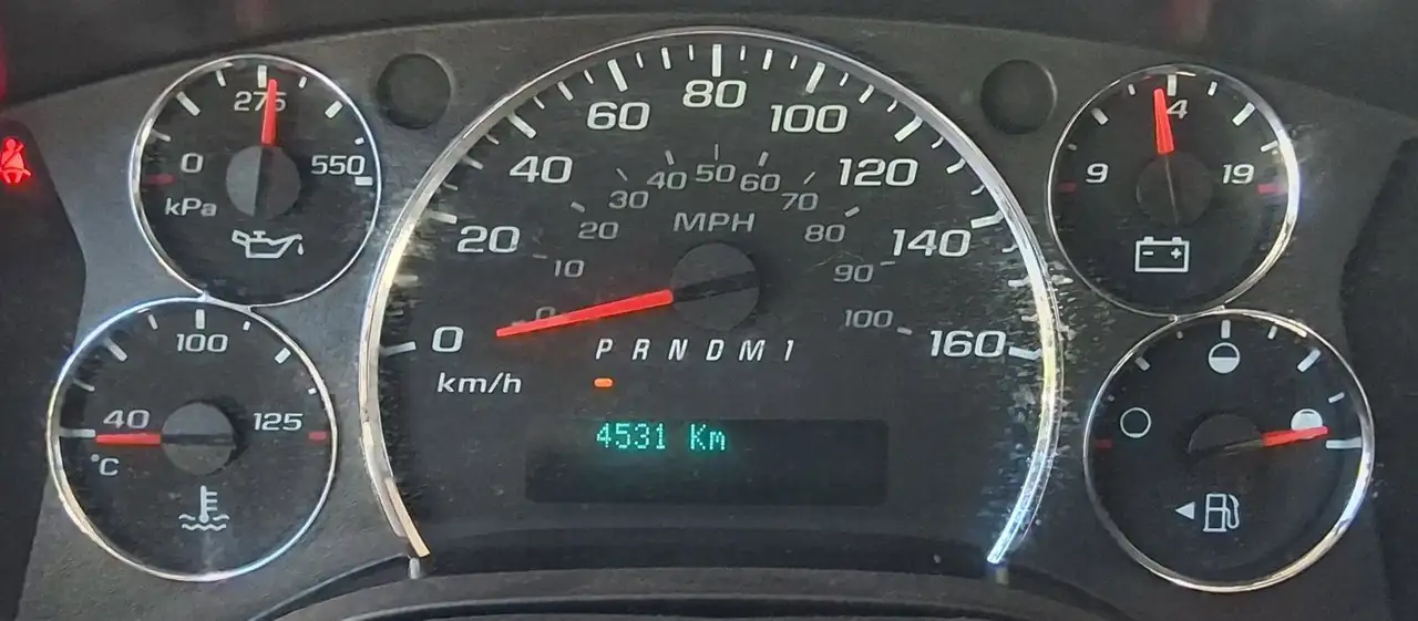 GMC Savana снимка GMC Savana