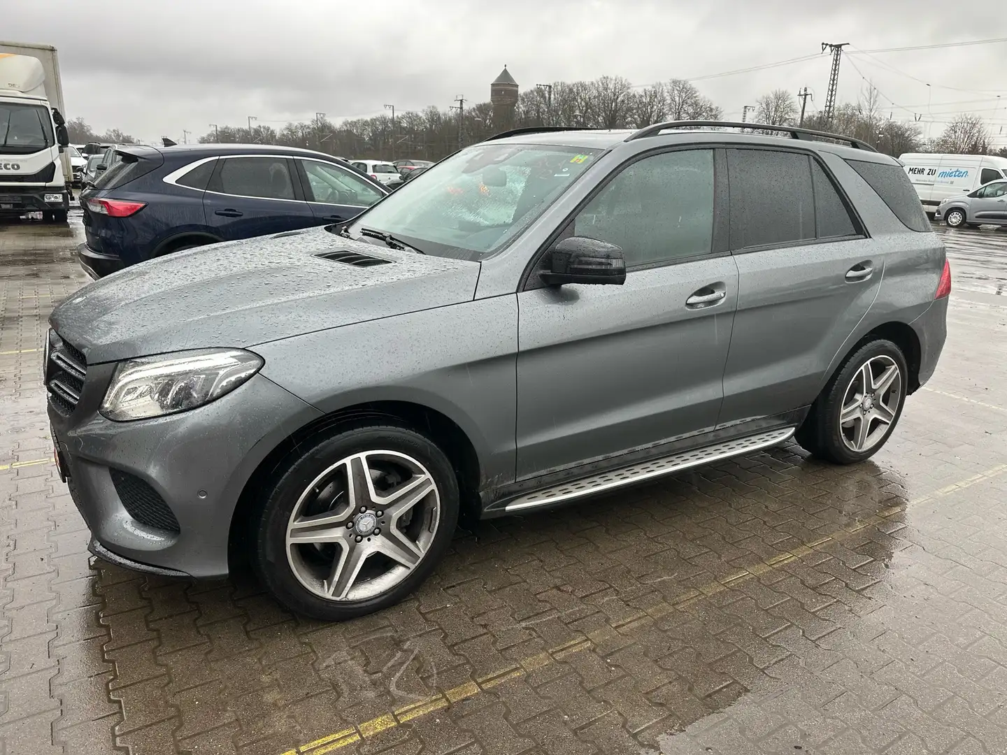 Mercedes-Benz GLE 350 GLE 350 d 4Matic (166.024),AMG,MWST. Gris - 2