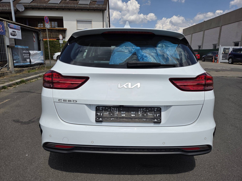 Kia Ceed SW / cee'd SW Ceed SW Diesel 1.6 CRDi (48V Mild-Hybrid) Vision — photo 4