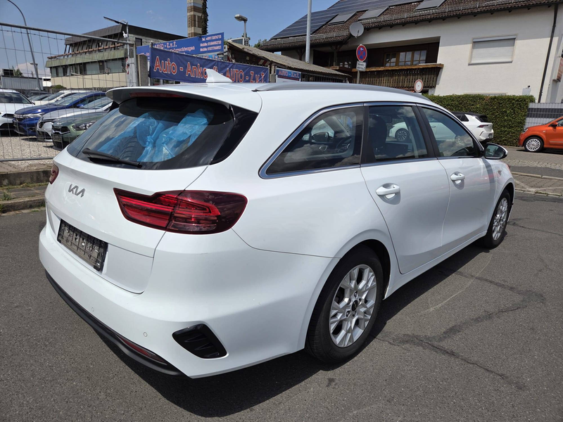 Kia Ceed SW / cee'd SW Ceed SW Diesel 1.6 CRDi (48V Mild-Hybrid) Vision — photo 5