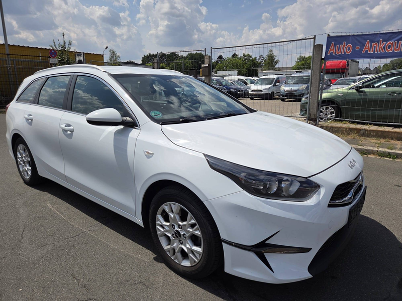 Kia Ceed SW / cee'd SW Ceed SW Diesel 1.6 CRDi (48V Mild-Hybrid) Vision — photo 6