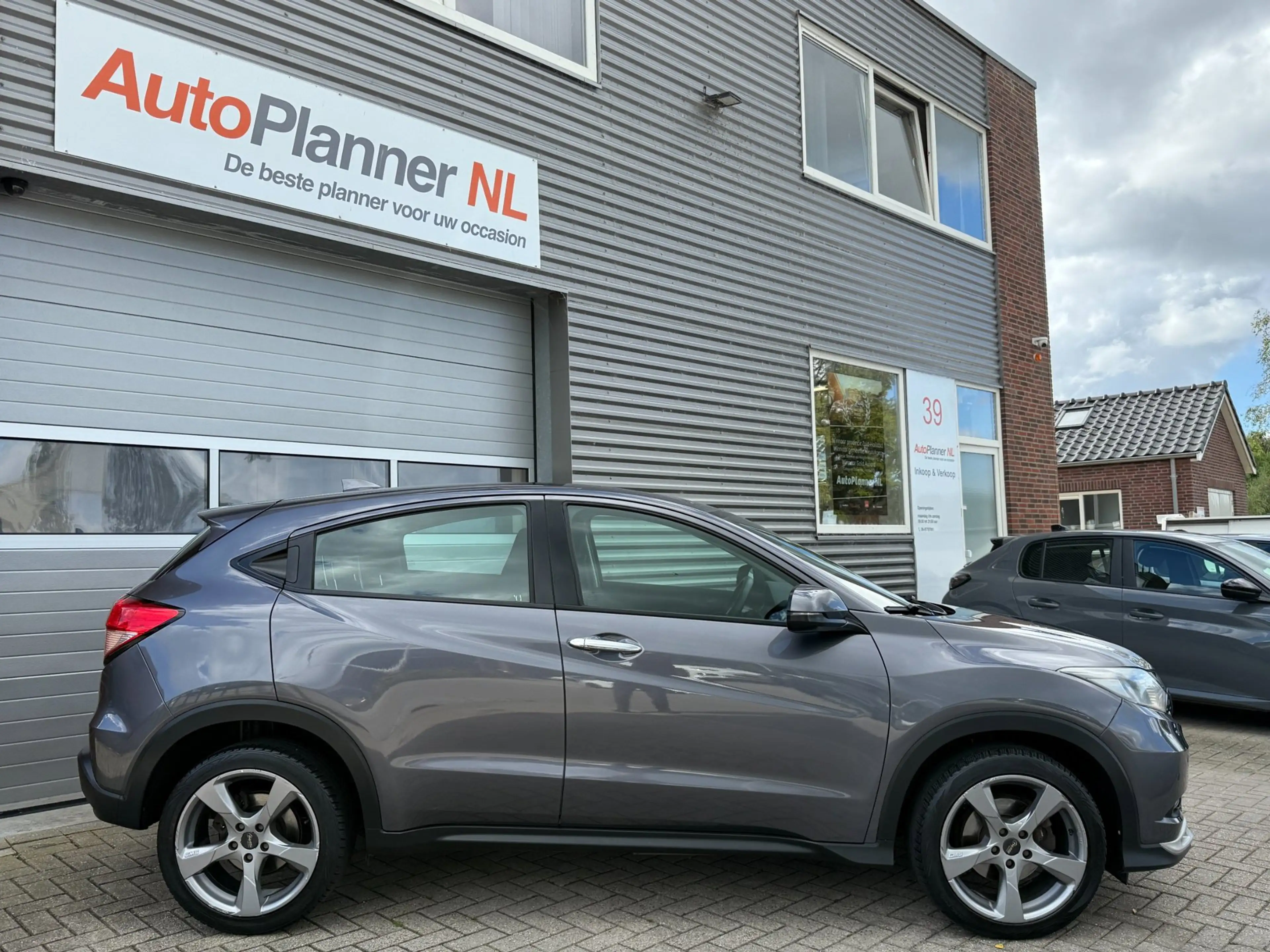Honda HR-V 1.5 i-VTEC Elegance! Clima! Cruise Control! Navi! — photo 3