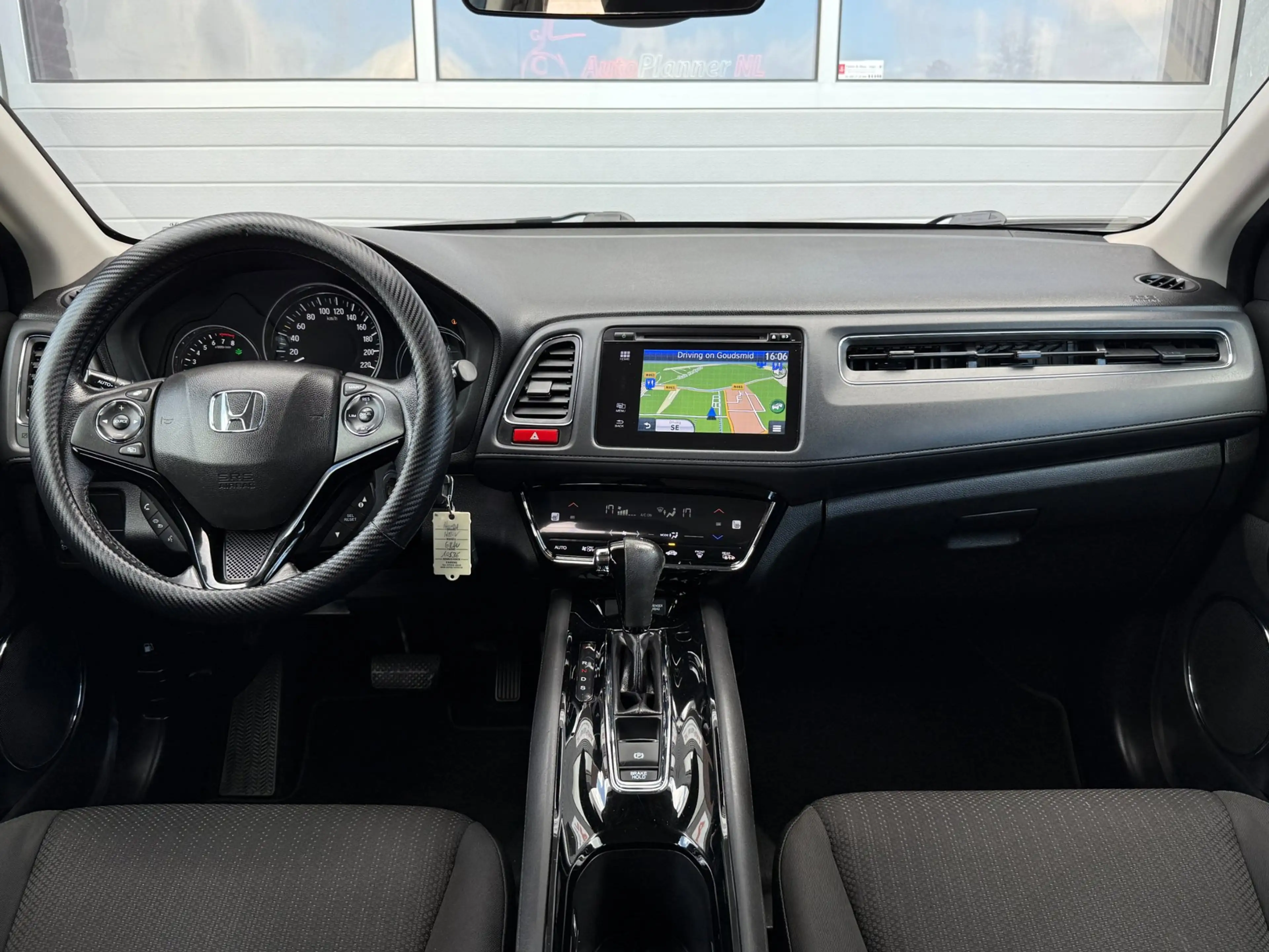 Honda HR-V 1.5 i-VTEC Elegance! Clima! Cruise Control! Navi! — photo 10