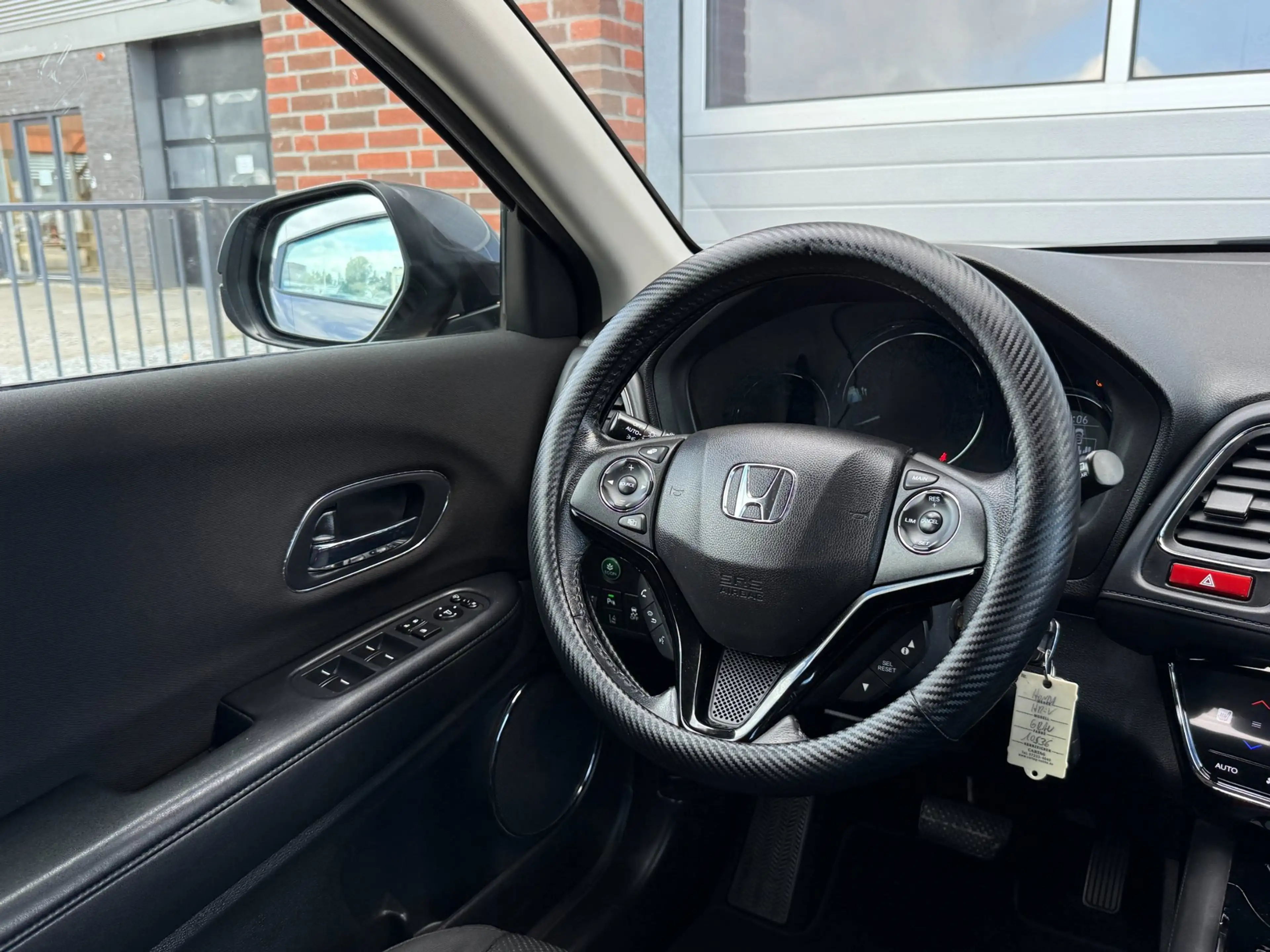 Honda HR-V 1.5 i-VTEC Elegance! Clima! Cruise Control! Navi! — photo 15