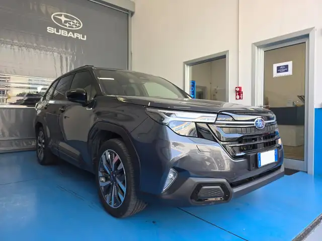 Subaru Forester Forester 2.0i e-boxer Premium lineartronic - Harman Kardon