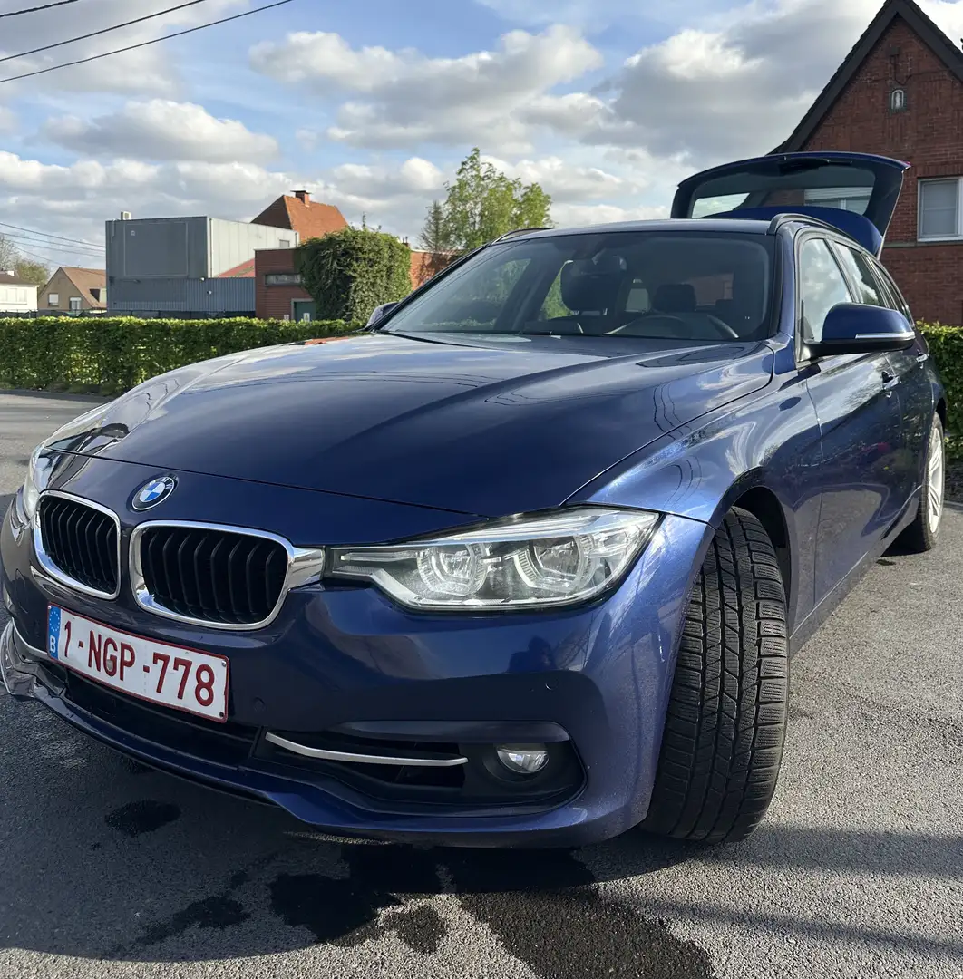 BMW 318 318i Touring Aut. Sport Line Bleu - 1