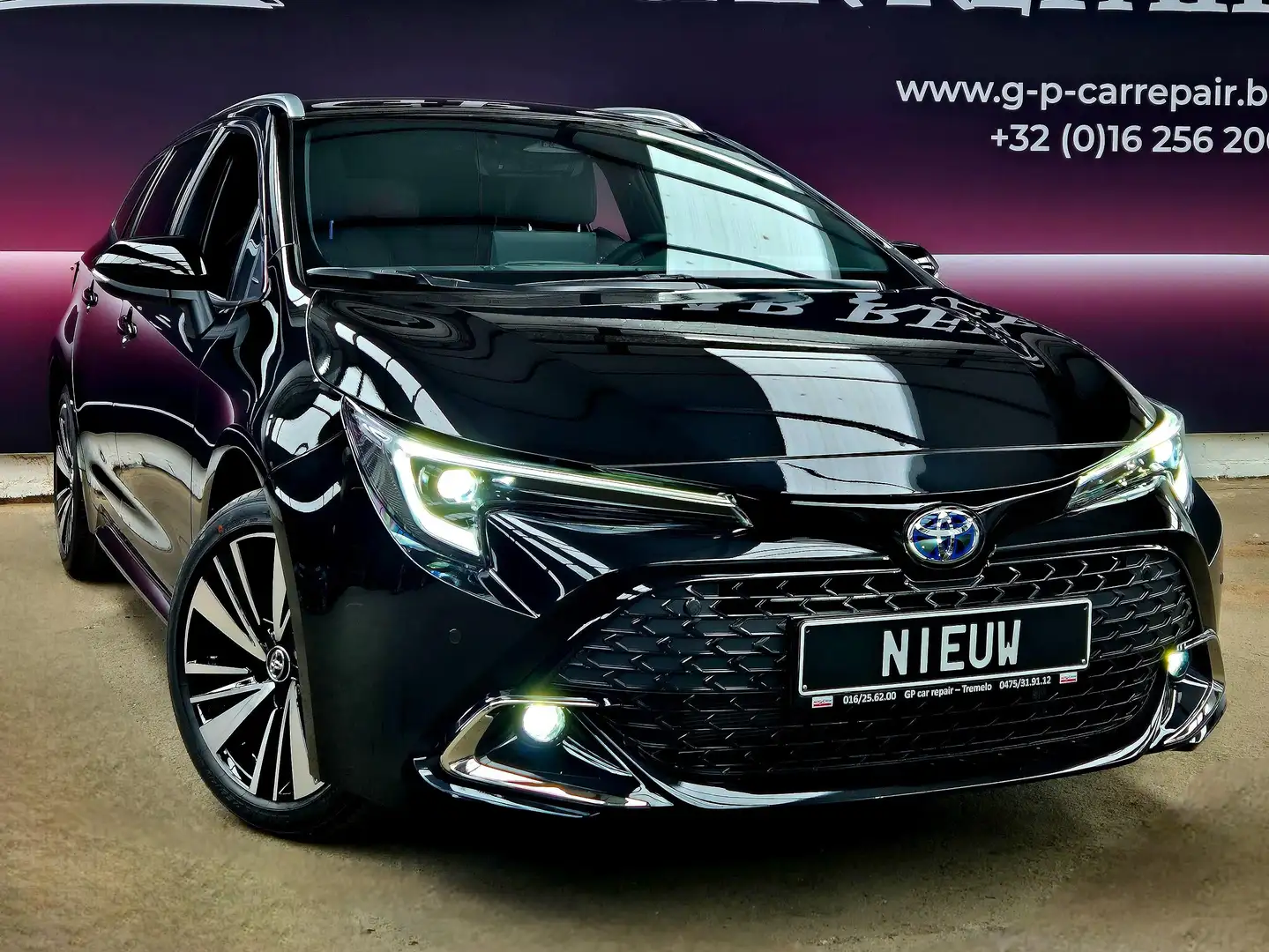 Toyota Corolla Toyota Corolla TS Hybride 1.8 10/2025 - Nieuw! 9km Zwart - 1