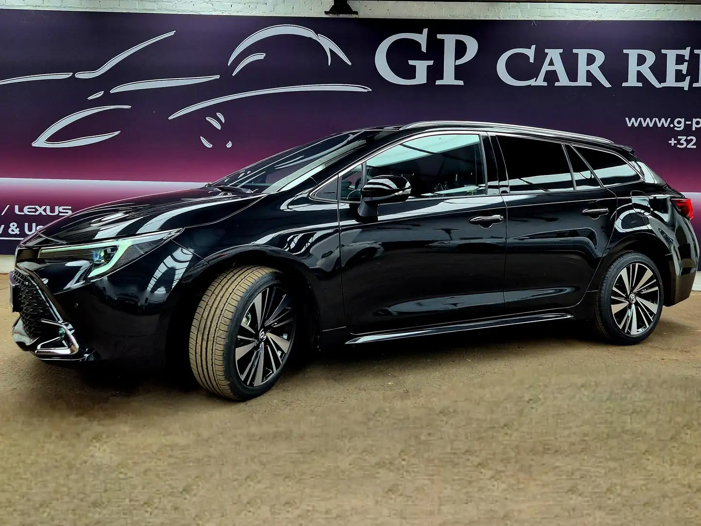 Toyota Corolla Toyota Corolla TS Hybride 1.8 10/2025 - Nieuw! 9km Zwart - 2