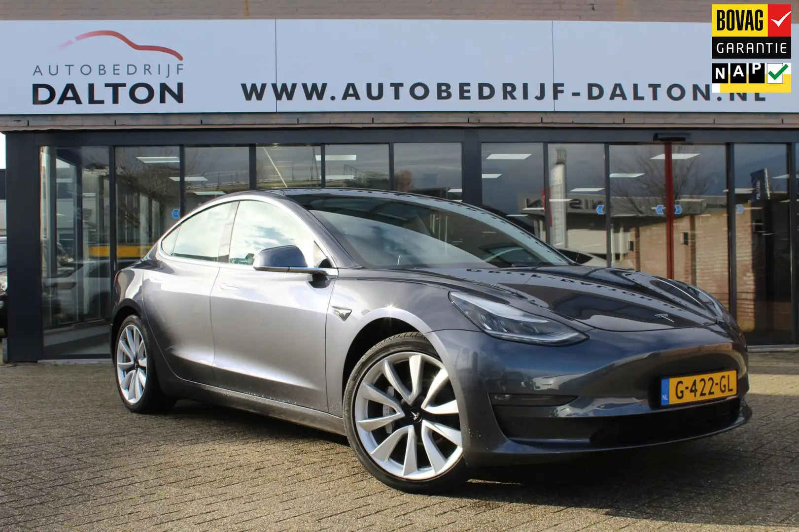 Tesla Model 3 Long Range AWD 75 kWh TREKHAAK / AUTOPILOT / 1e EI Grijs - 1